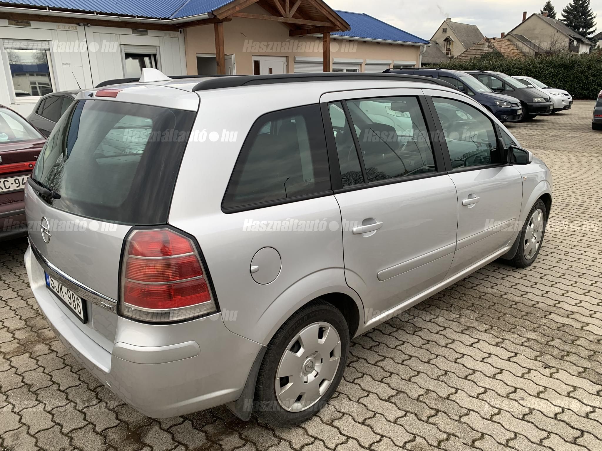 OPEL ZAFIRA B 2006/7 - 1