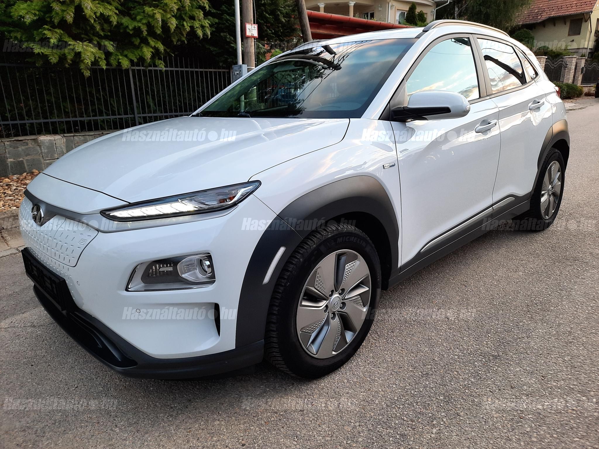HYUNDAI KONA 2021/8 - 1