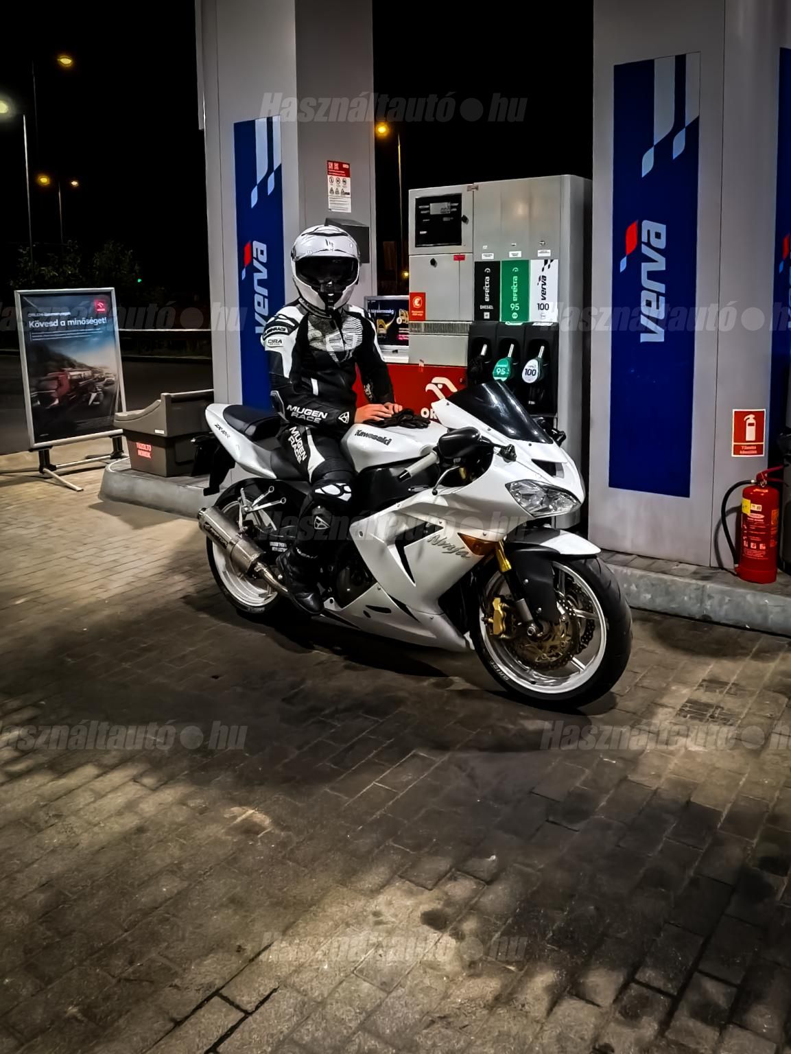 KAWASAKI ZX-10 R (NINJA) 2005/12 - 1