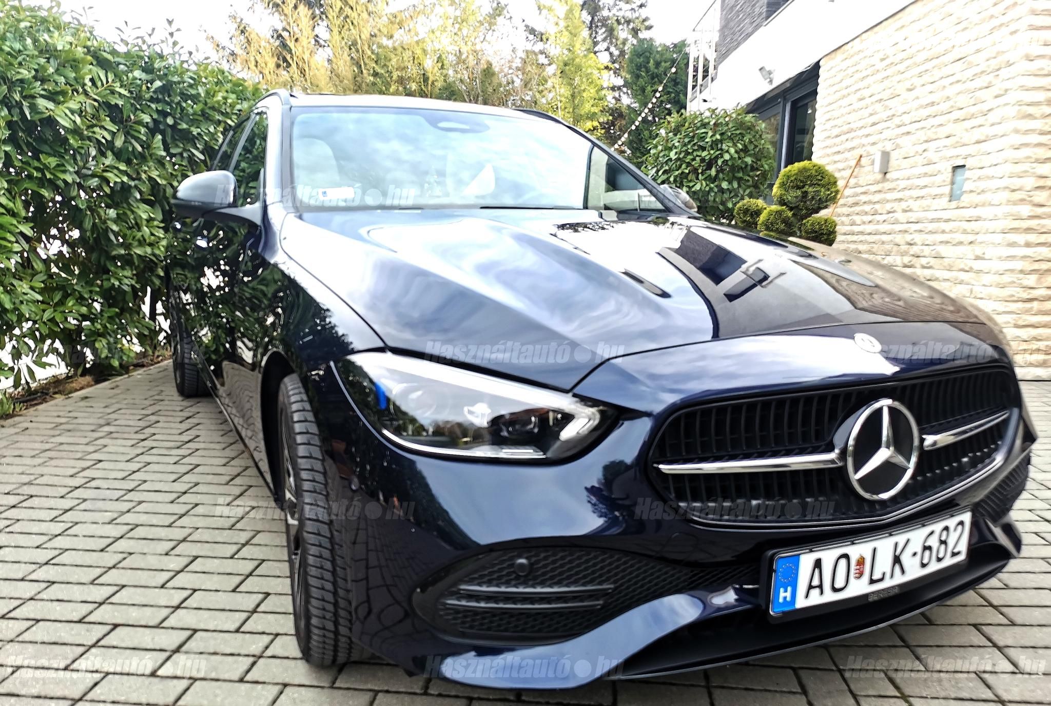 MERCEDES-BENZ C 300 2022/8 - 1