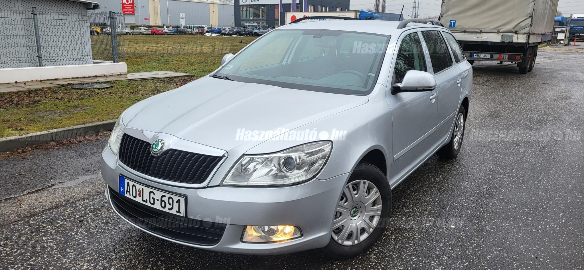 SKODA OCTAVIA 2011/12 - 1