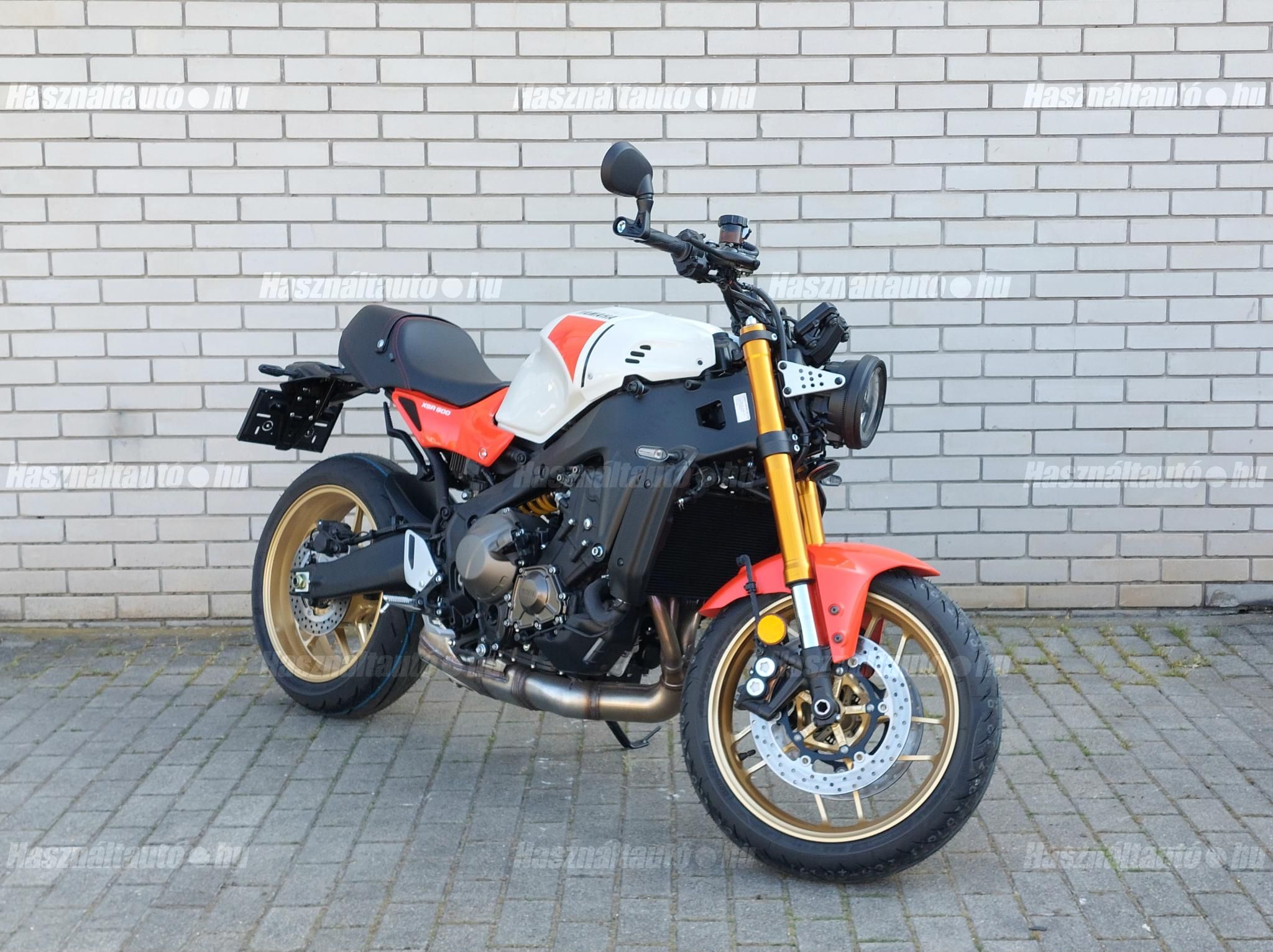 YAMAHA XSR 900 2025/5 - 1