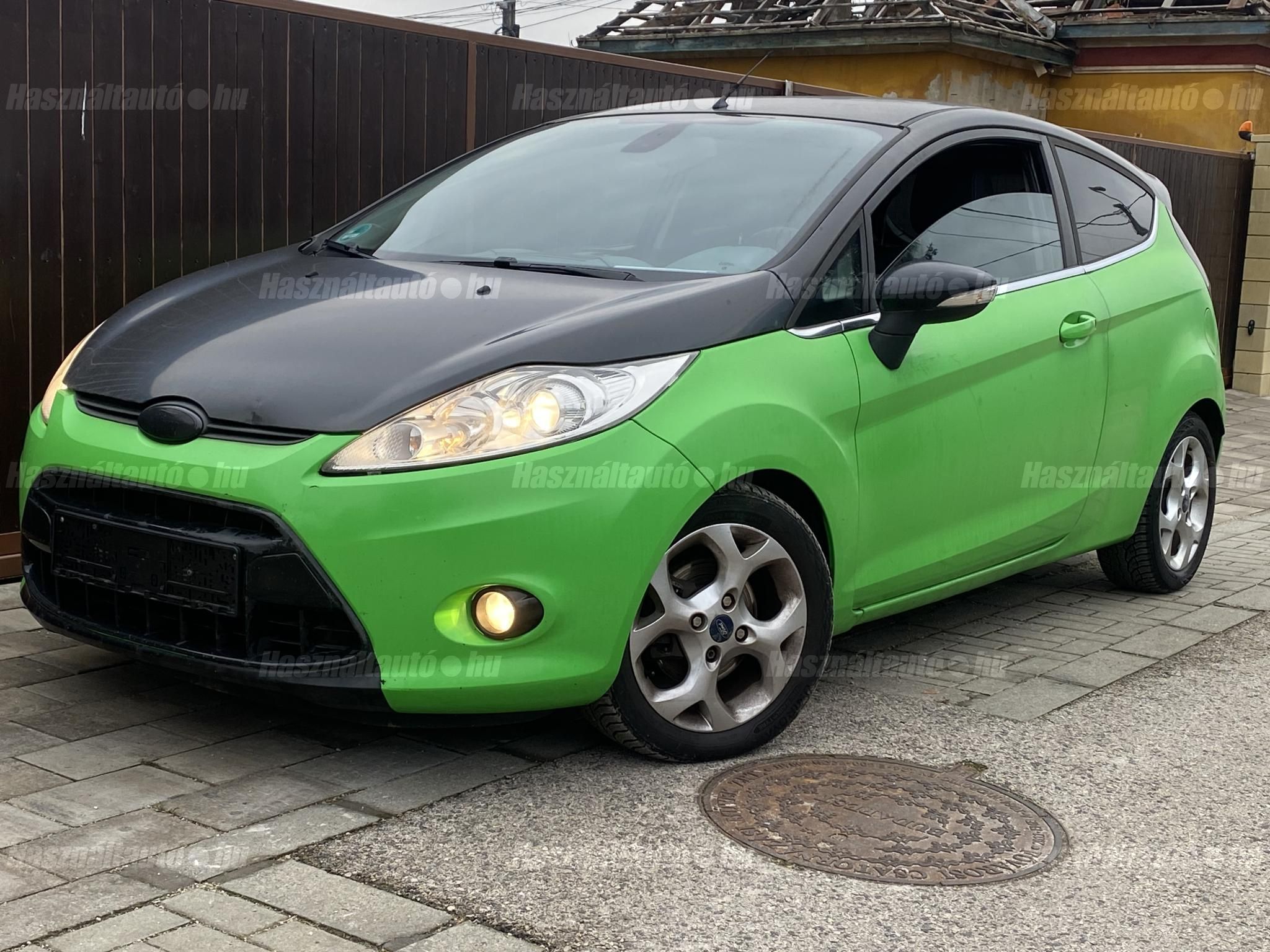 FORD FIESTA 2010/2 - 1