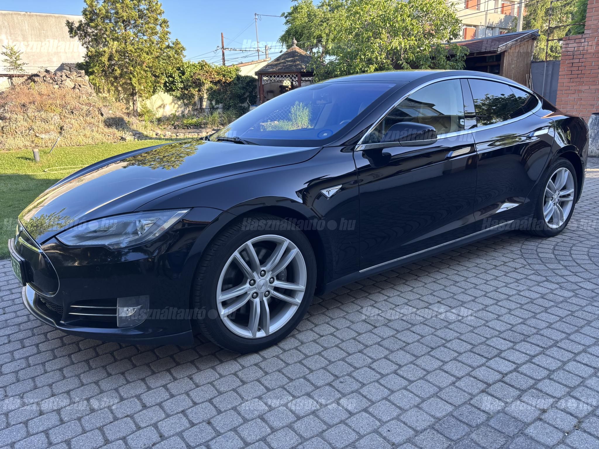 TESLA MODEL S 2013/10 - 1