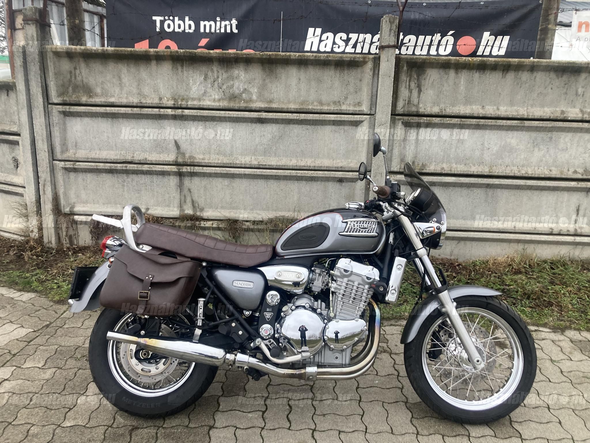 TRIUMPH THUNDERBIRD 2002 - 1
