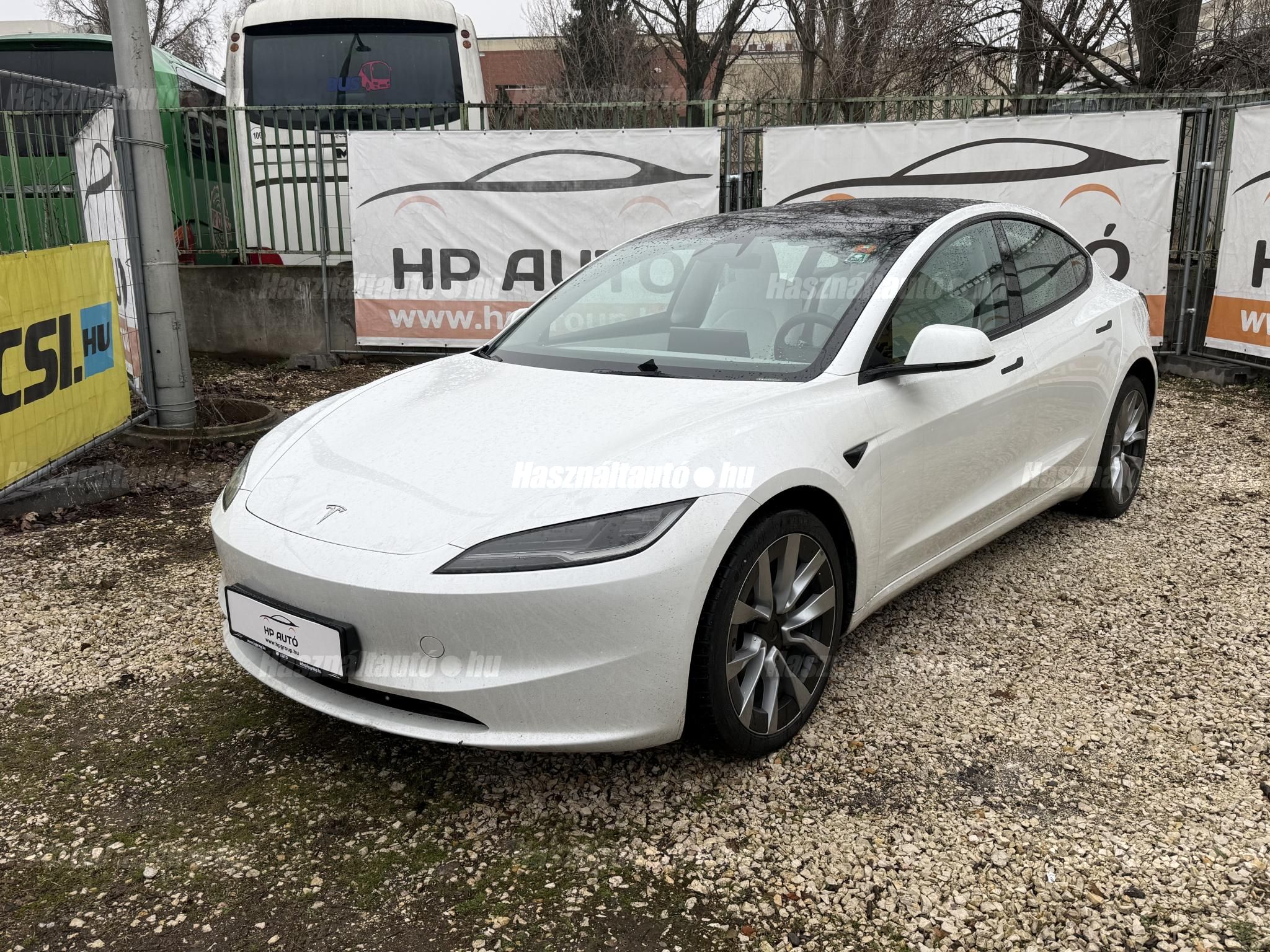 TESLA MODEL 3 2023/12 - 1