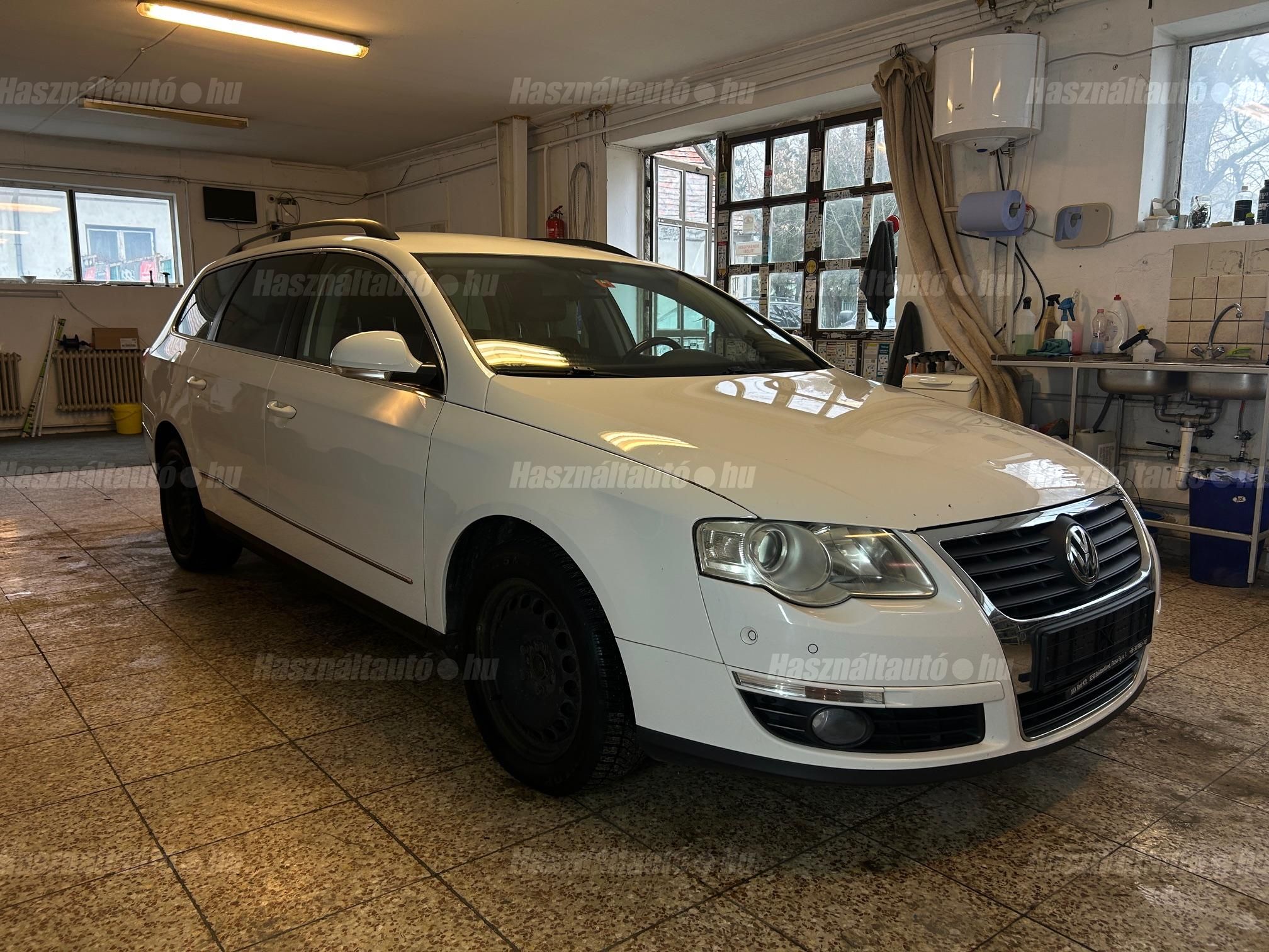VOLKSWAGEN PASSAT 2009/8 - 1