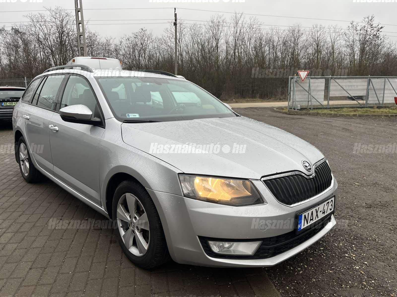 SKODA OCTAVIA 2015 - 1