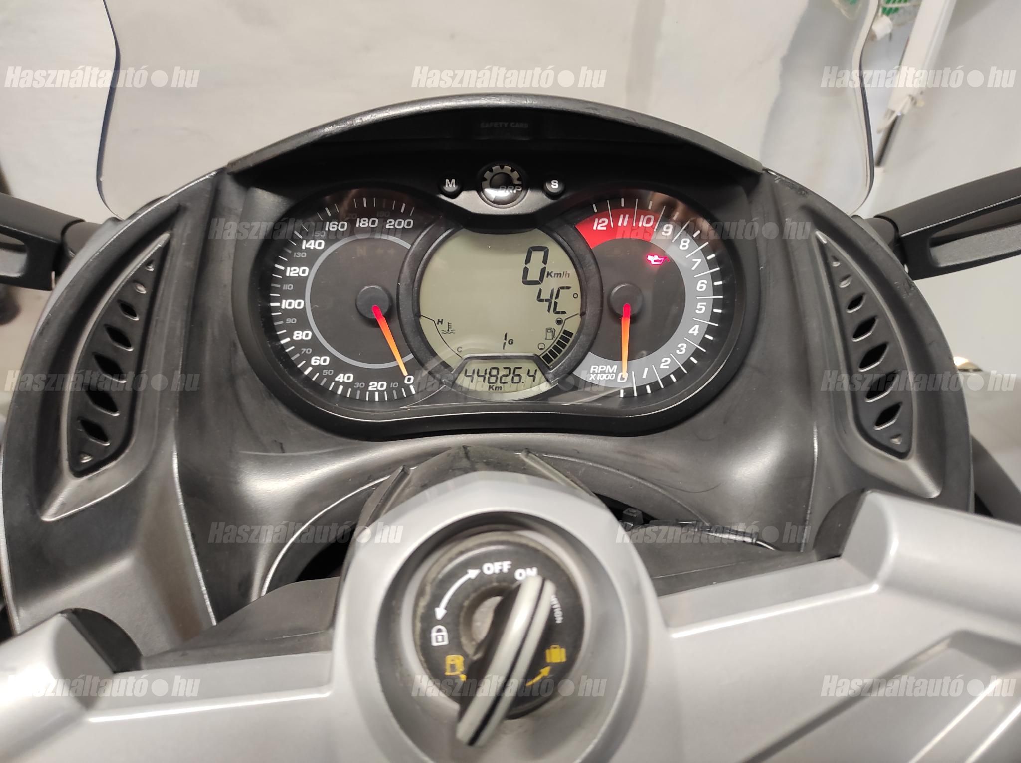 CAN-AM SPYDER 2008/10 - 1