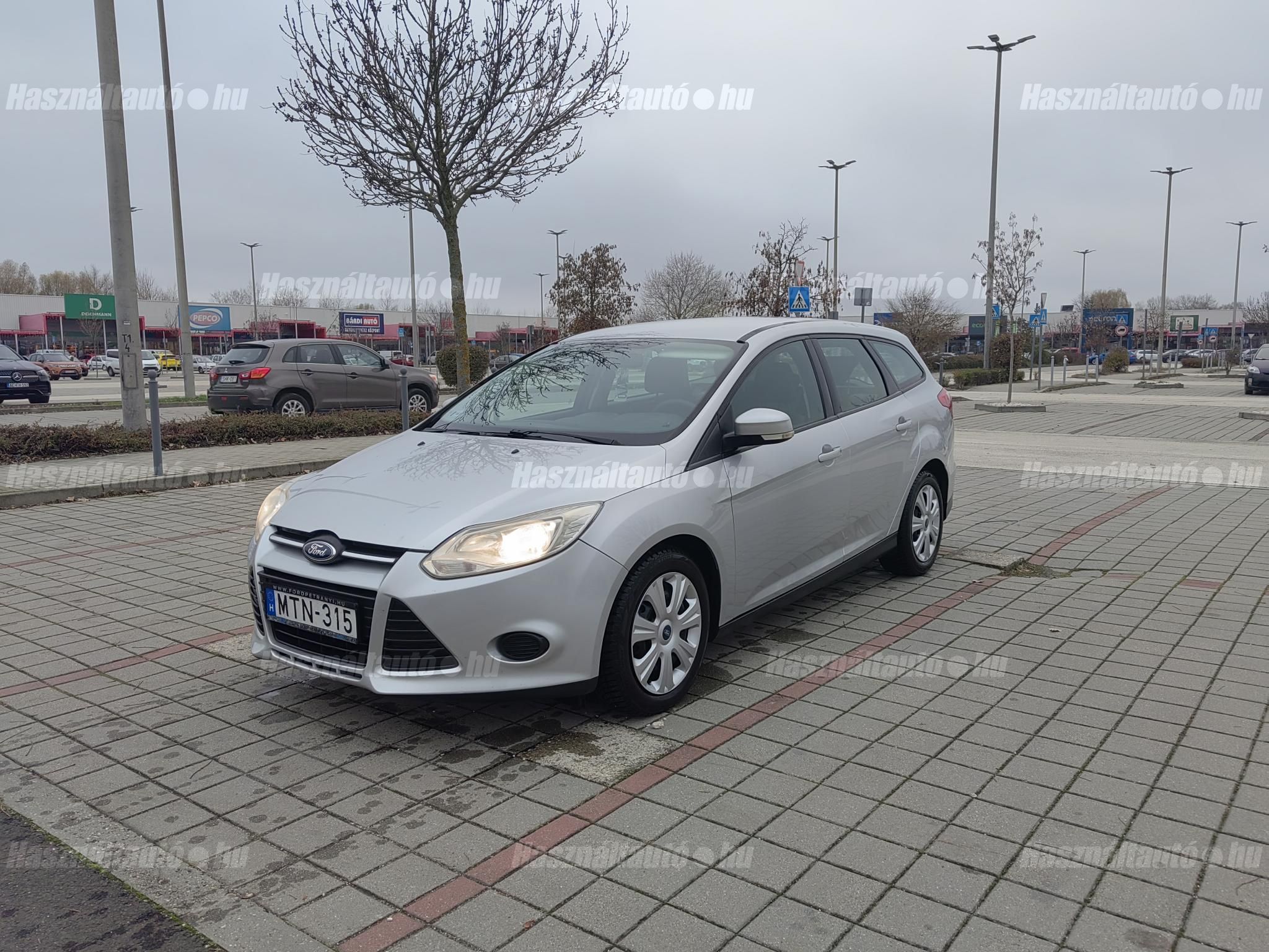 FORD FOCUS 2014/5 - 1