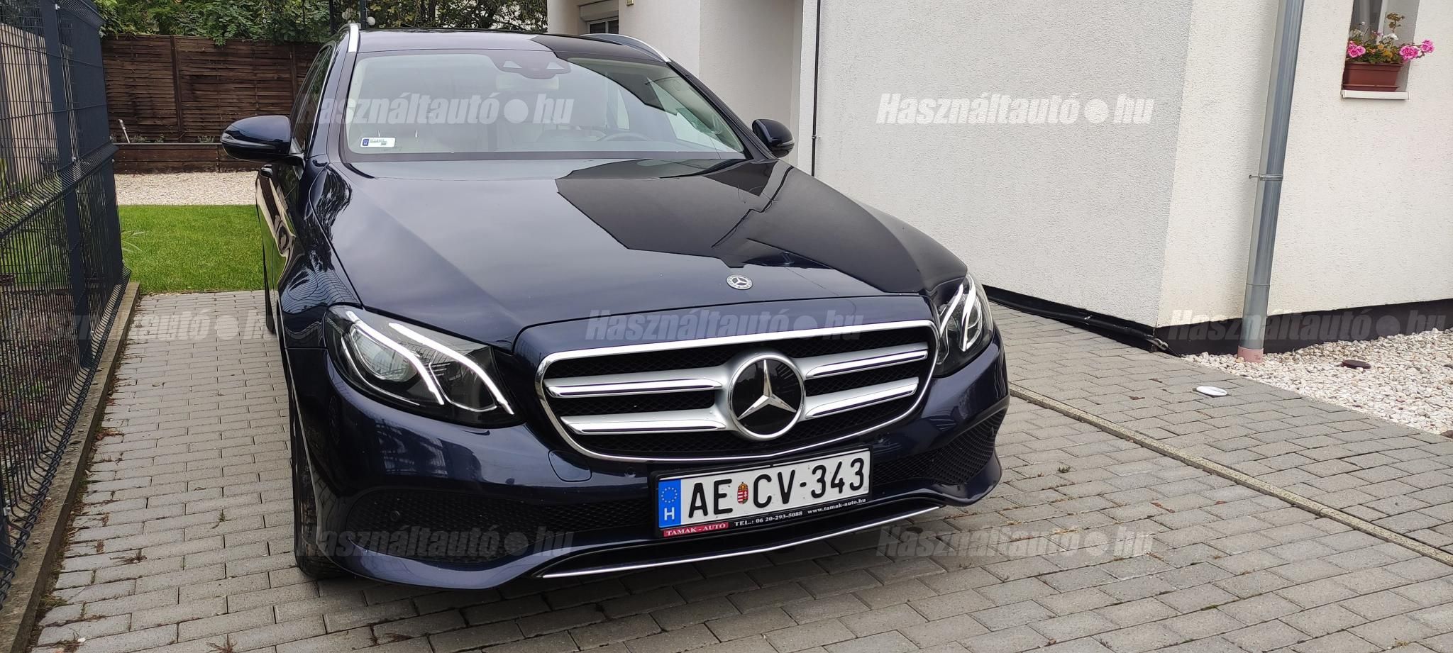 MERCEDES-BENZ E 220 2017/11 - 1