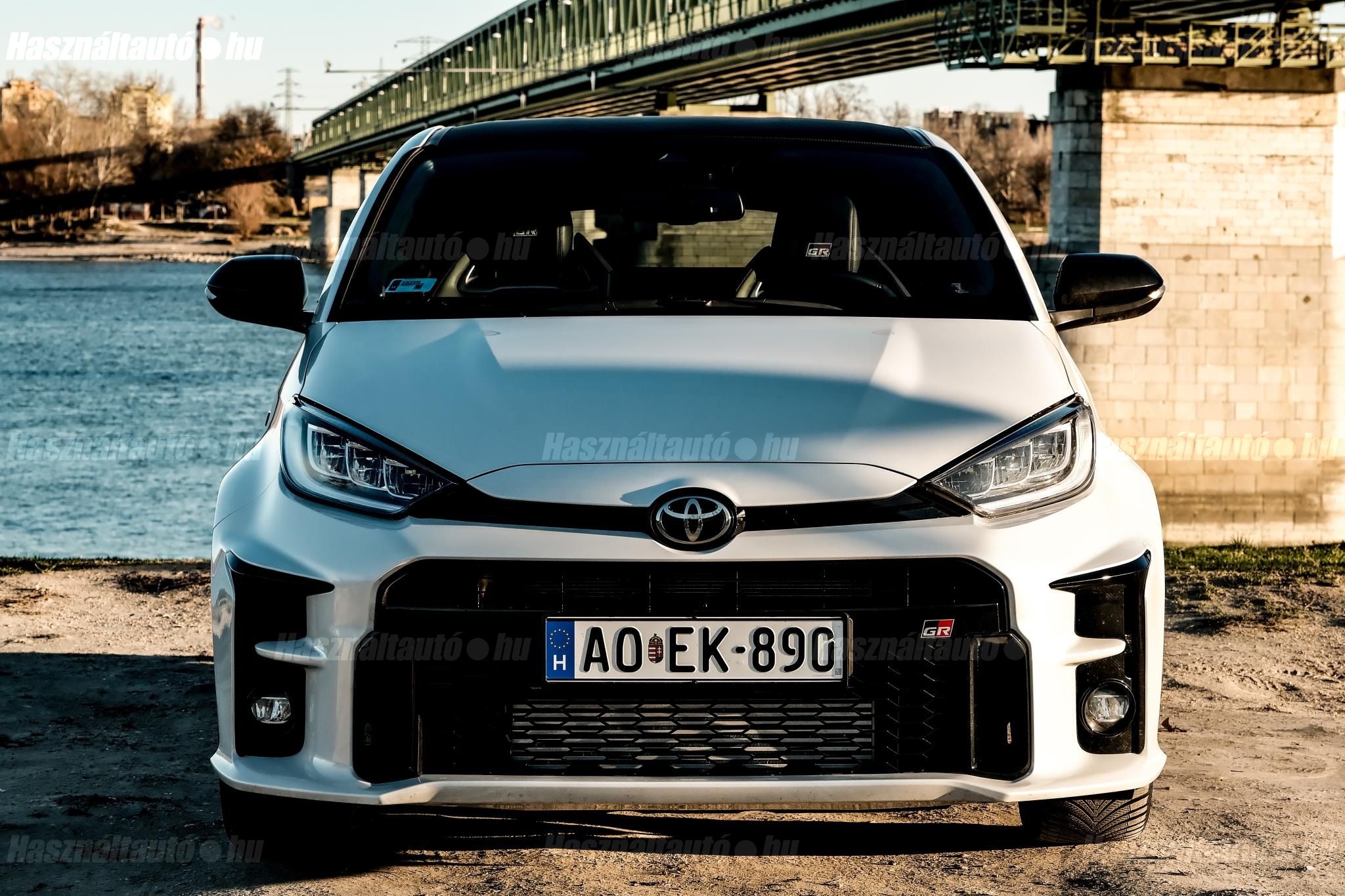 TOYOTA YARIS 2021/10 - 1