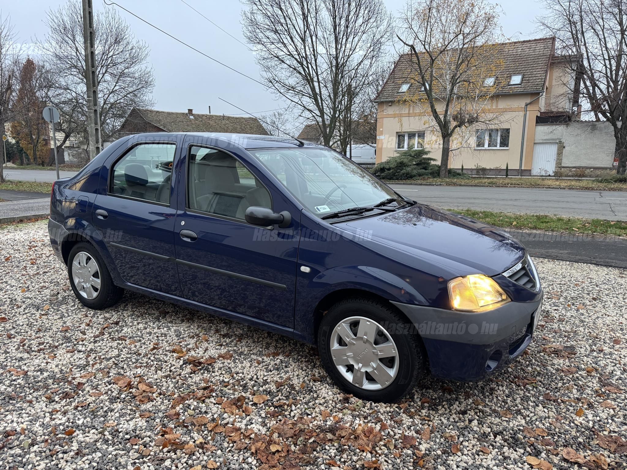 DACIA LOGAN 2005/5 - 1