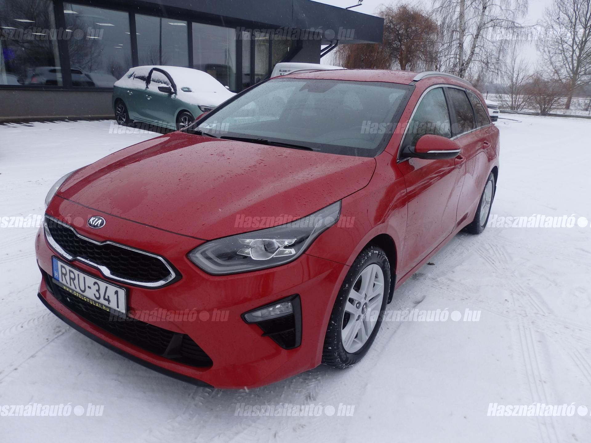 Hívja kollégánk: Pap Krisztián 06 70 332 26 49 számon!