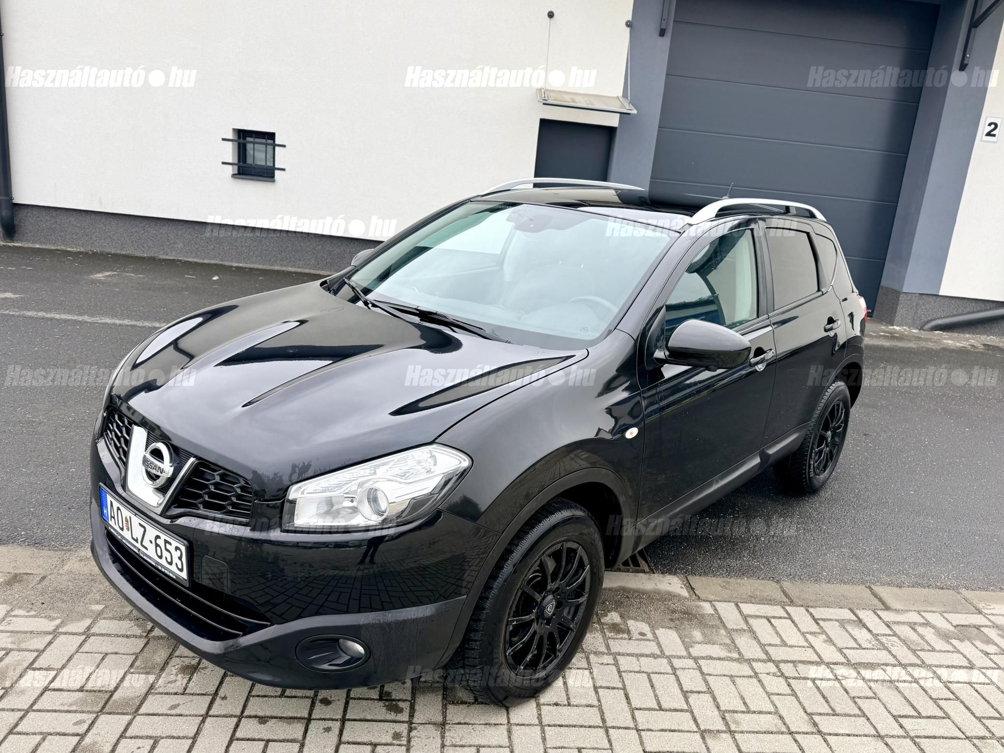 NISSAN QASHQAI 2011 - 1