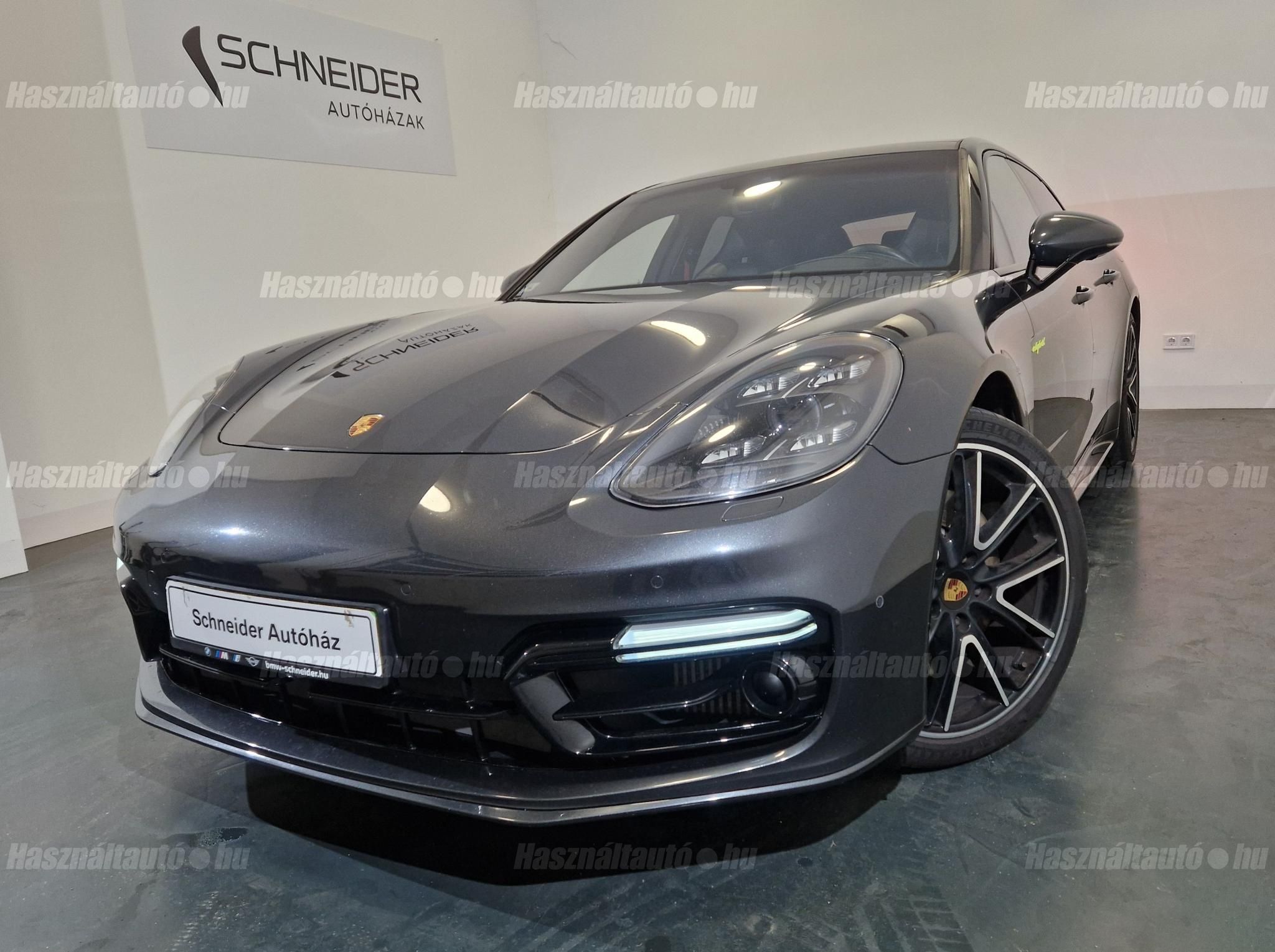 PORSCHE PANAMERA 2019/6 - 1