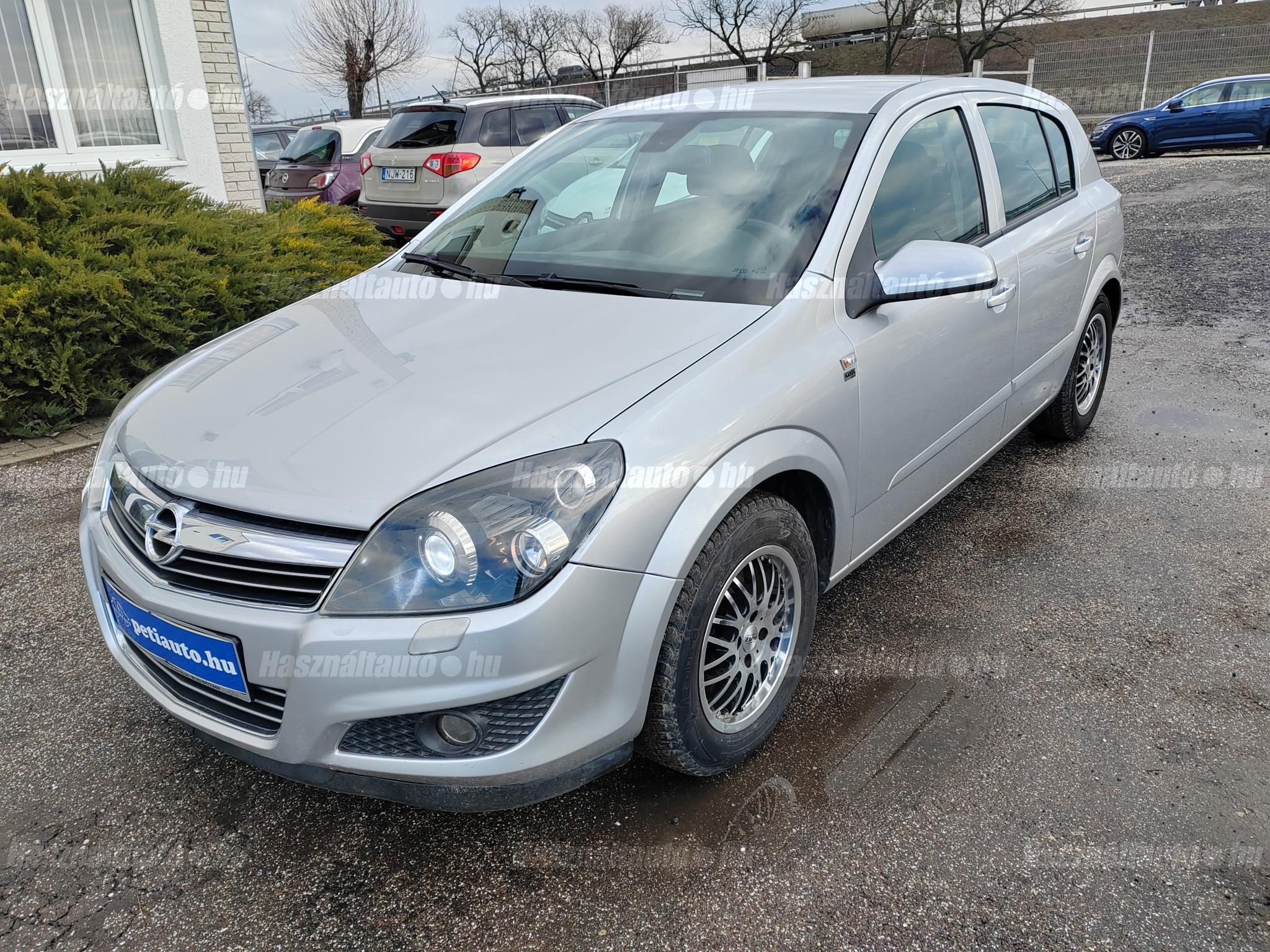 OPEL ASTRA H 2009/4 - 1