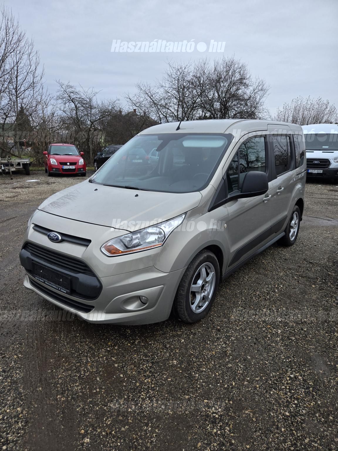FORD TOURNEO 2014/6 - 1