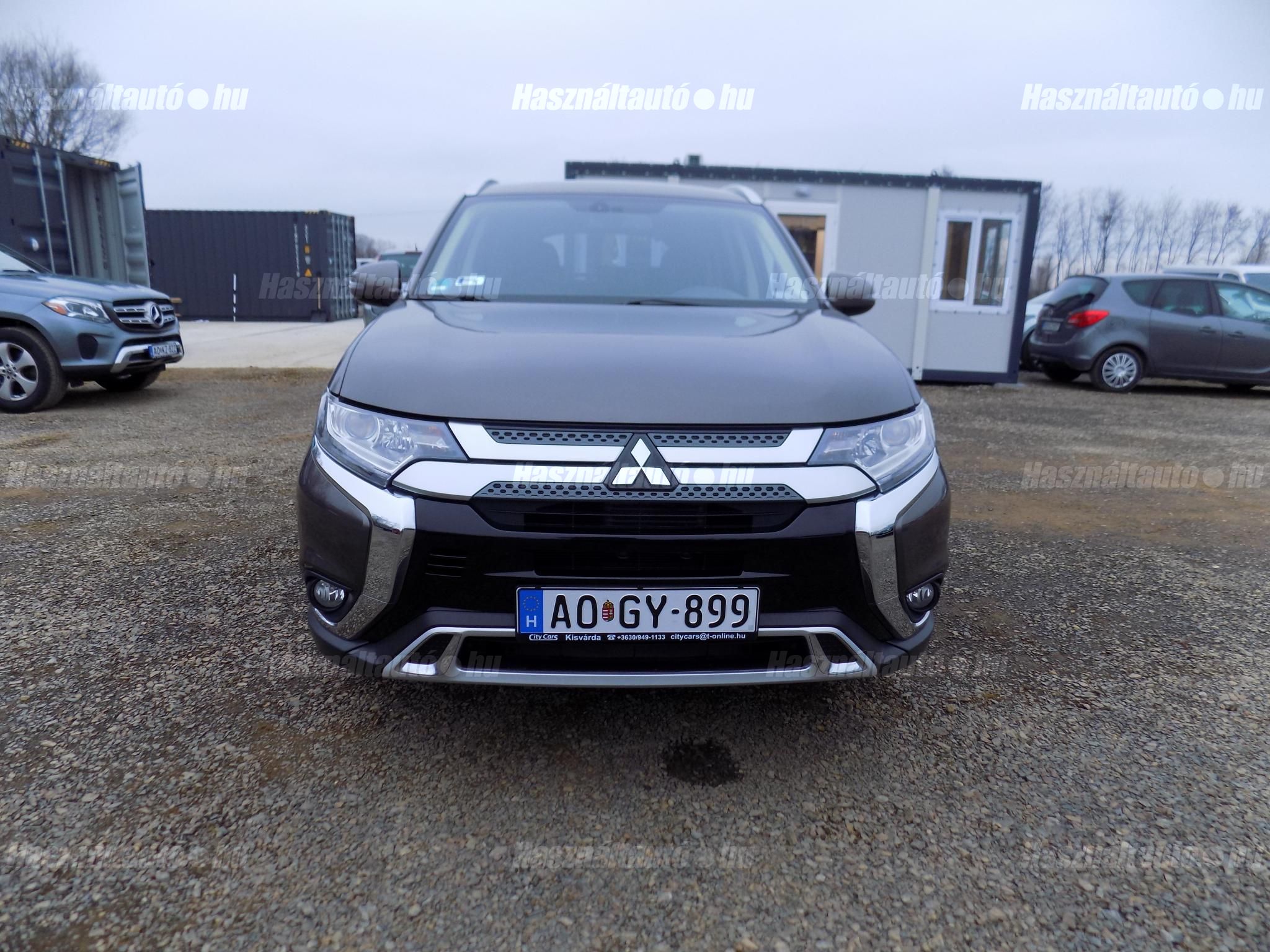 MITSUBISHI OUTLANDER 2019 - 1