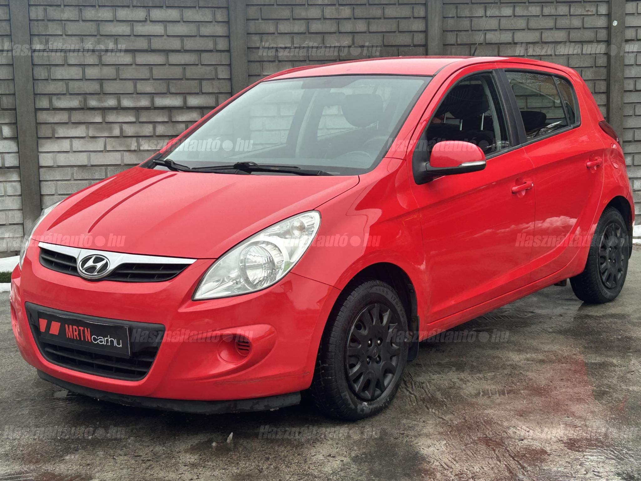 HYUNDAI I20 2011/10 - 1