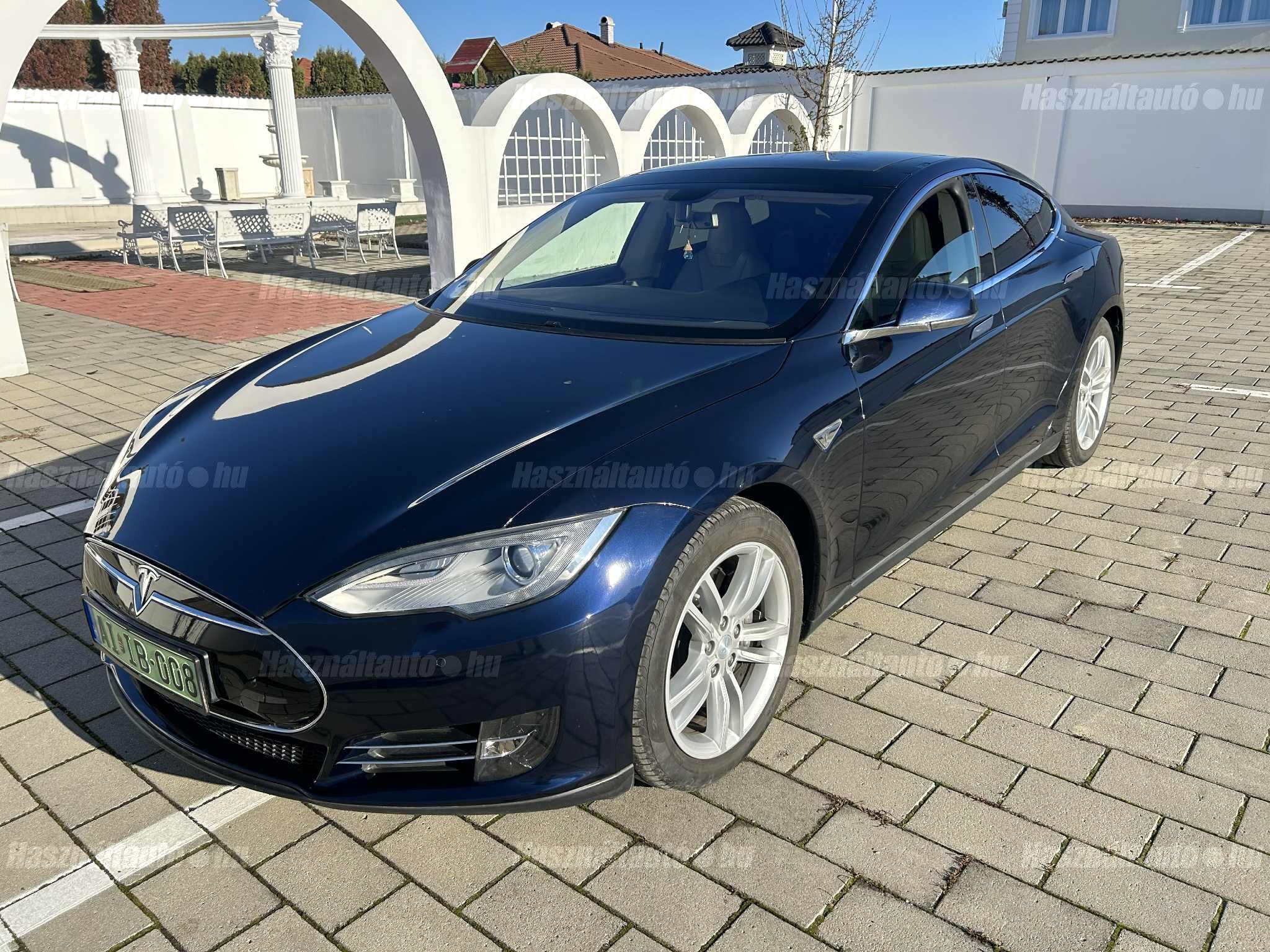 TESLA MODEL S 2014/9 - 1