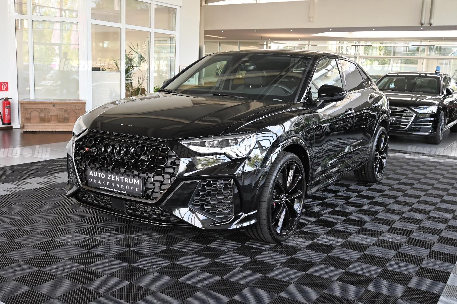 AUDI RS Q3 2021 - 1