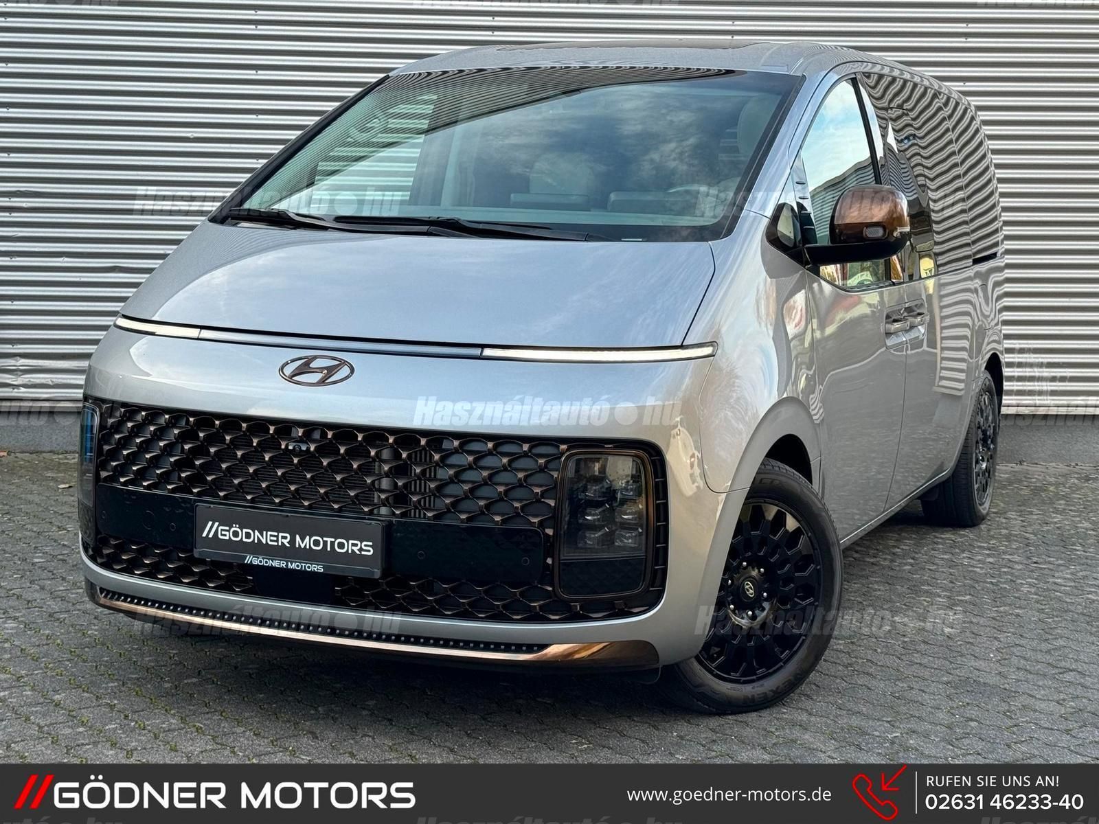 HYUNDAI STARIA 2023 - 1
