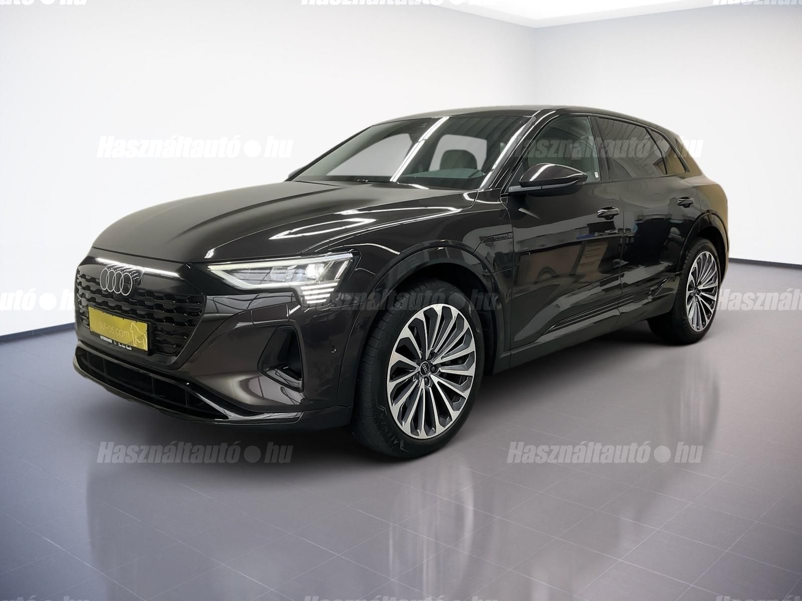 AUDI Q8 2023 - 1