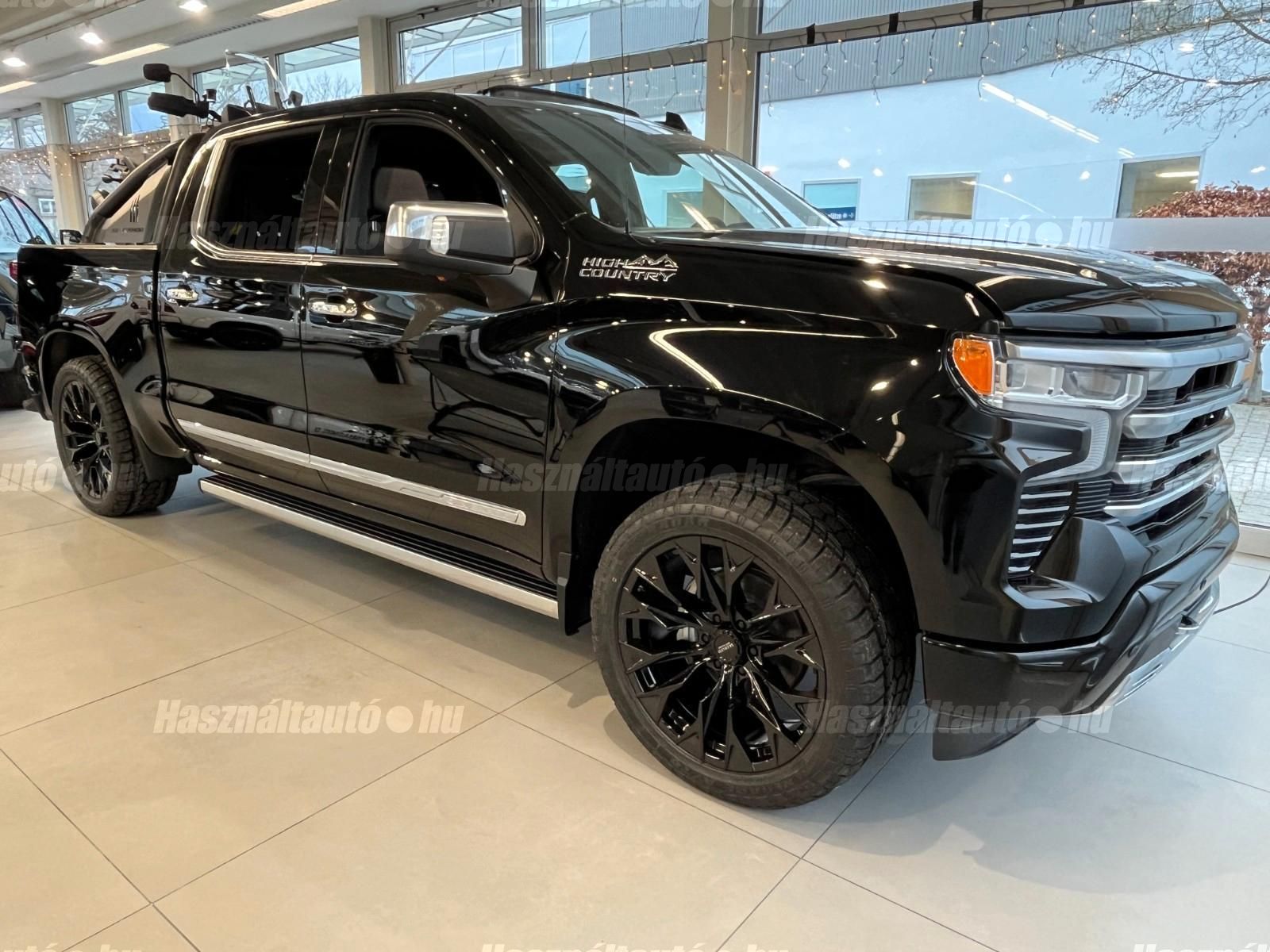 CHEVROLET SILVERADO 2025 - 1