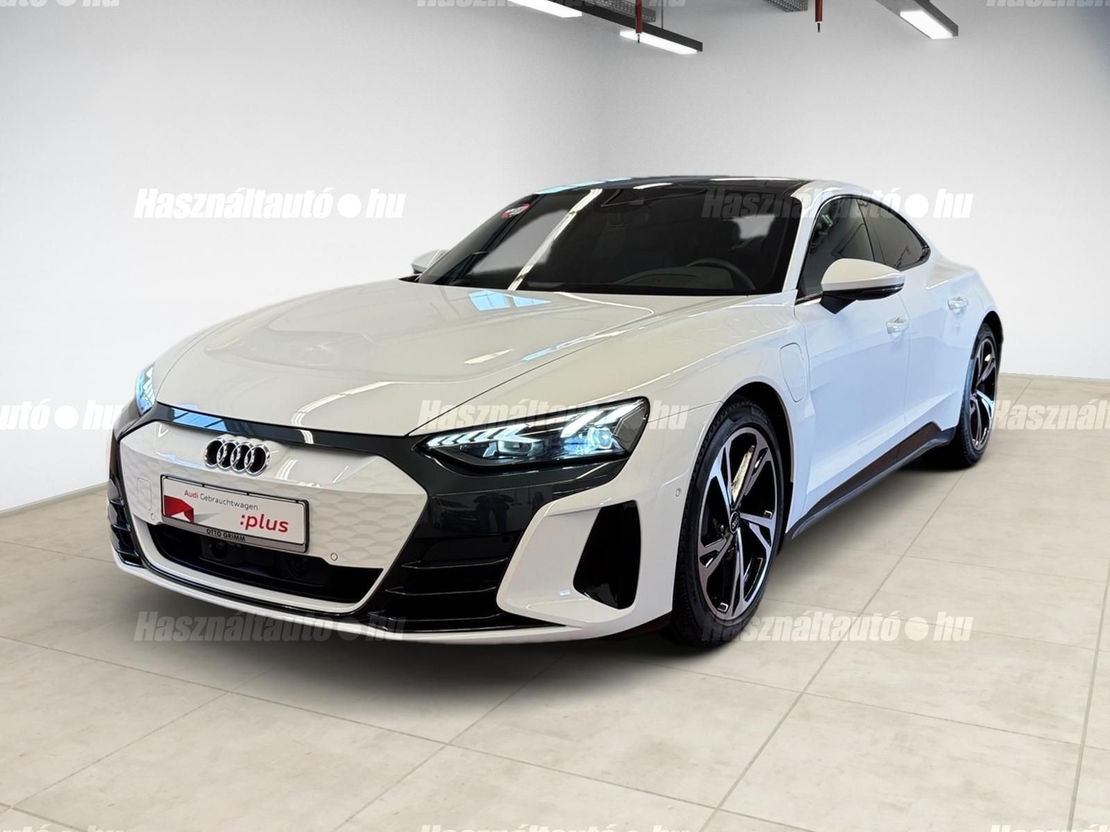 AUDI E-TRON GT 2024 - 1