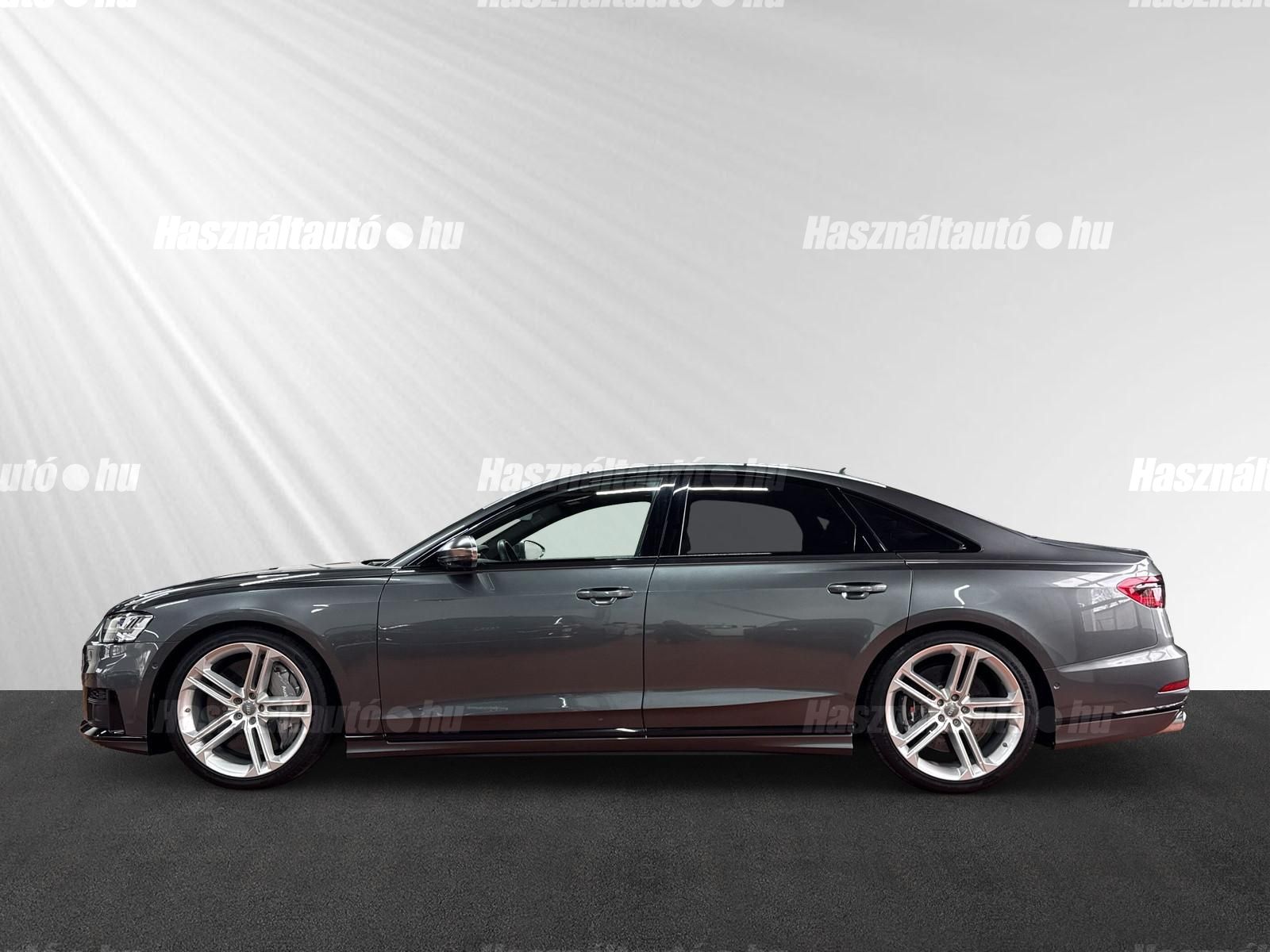 AUDI S8 2020 - 1