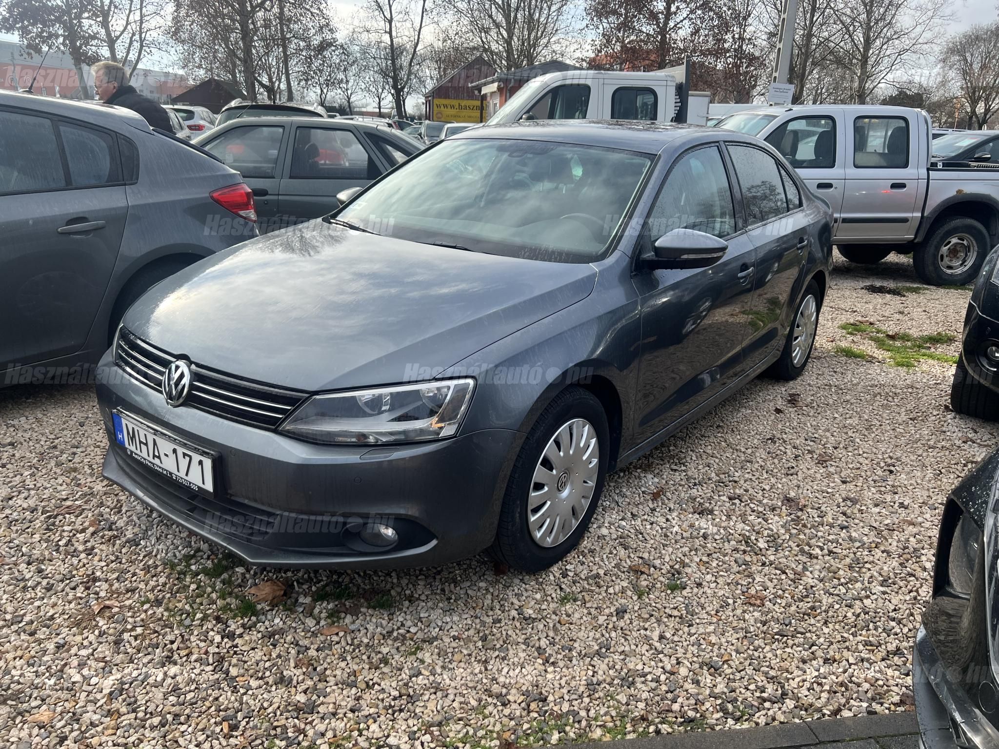 VOLKSWAGEN JETTA 2013/1 - 1