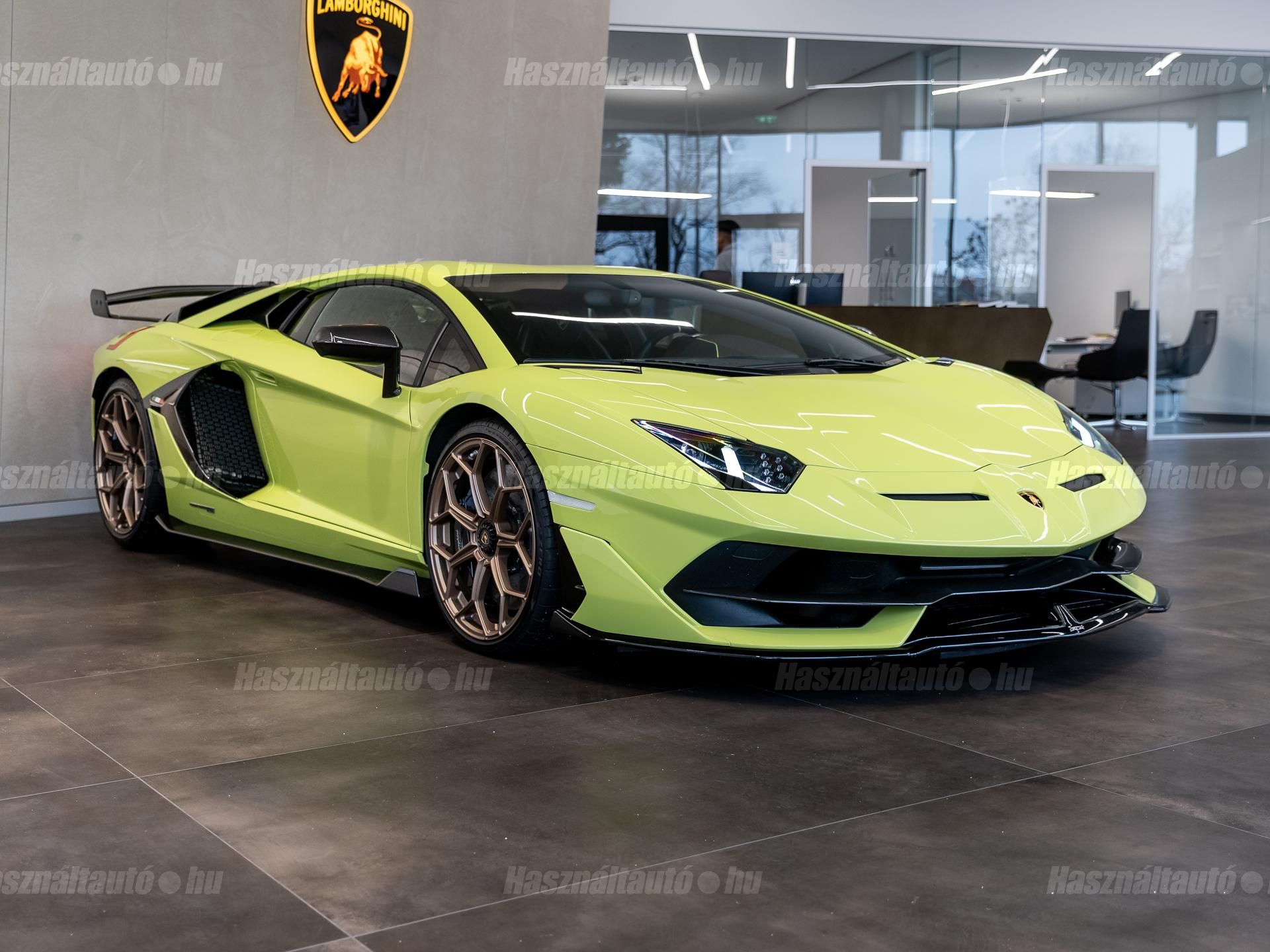 LAMBORGHINI AVENTADOR 2019/10 - 1