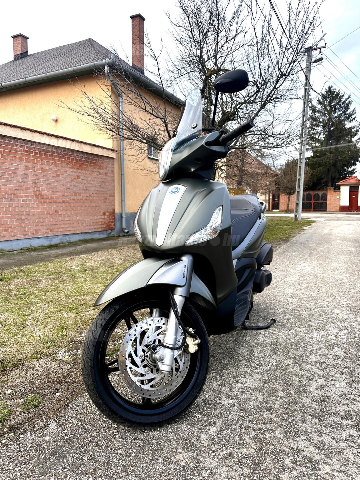 PIAGGIO BEVERLY 350 2018/6 - 1