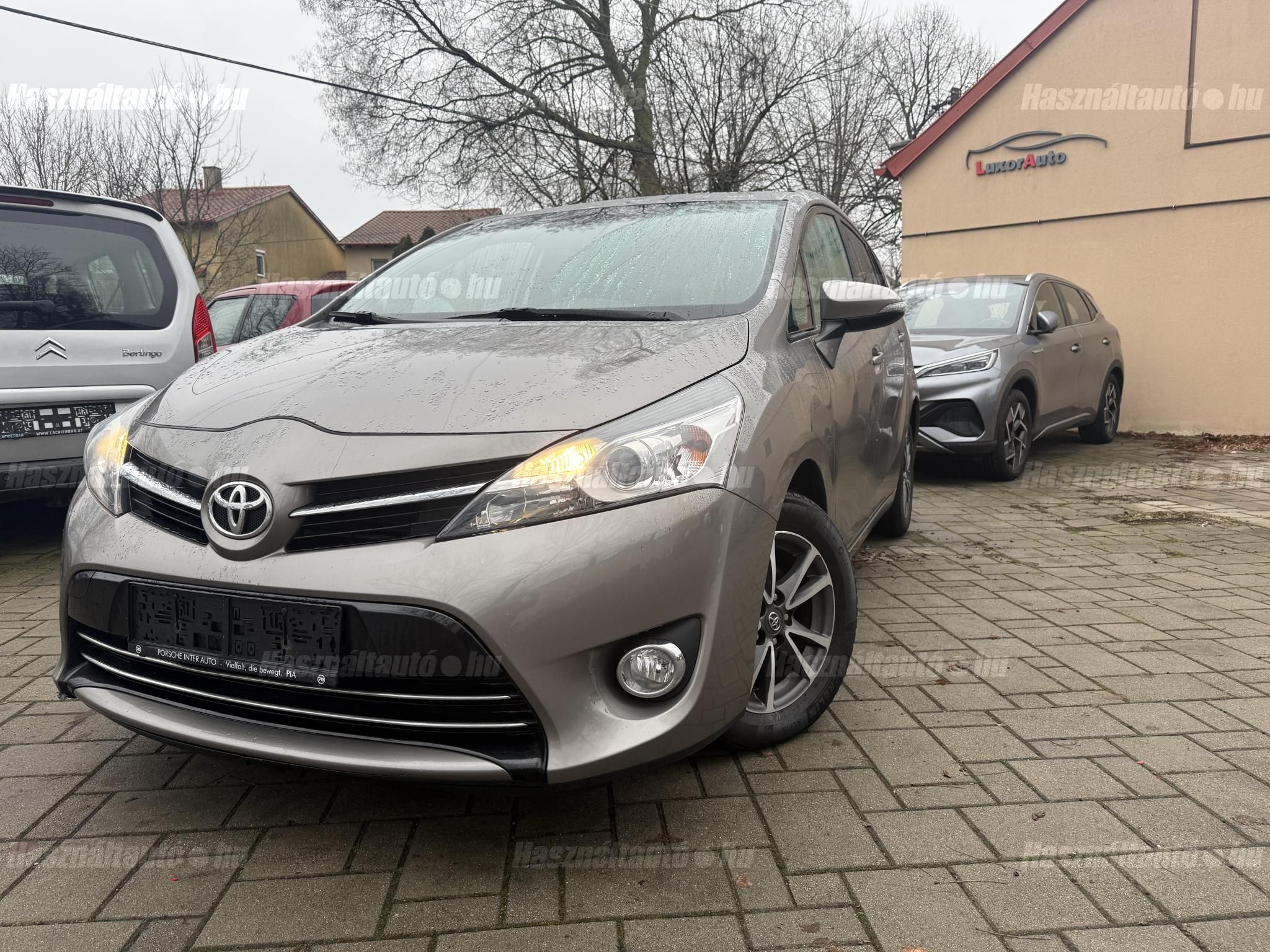 TOYOTA VERSO 2014/4 - 1
