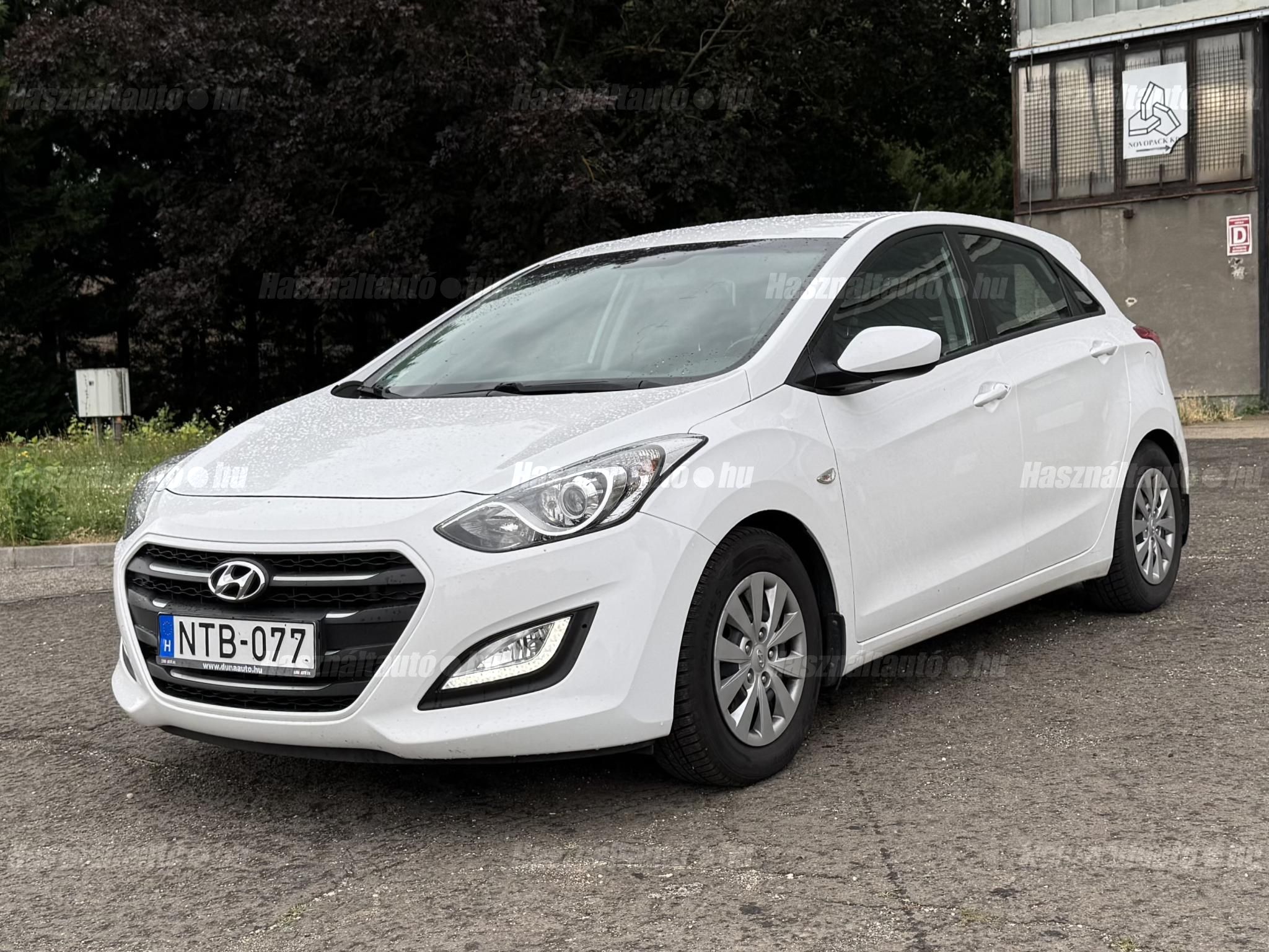 HYUNDAI I30 2016/12 - 1
