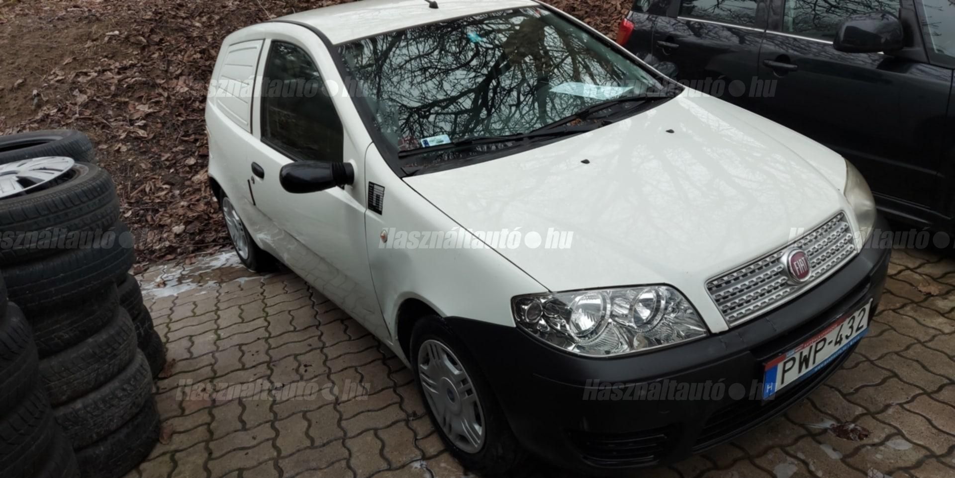 FIAT PUNTO 2009/8 - 1