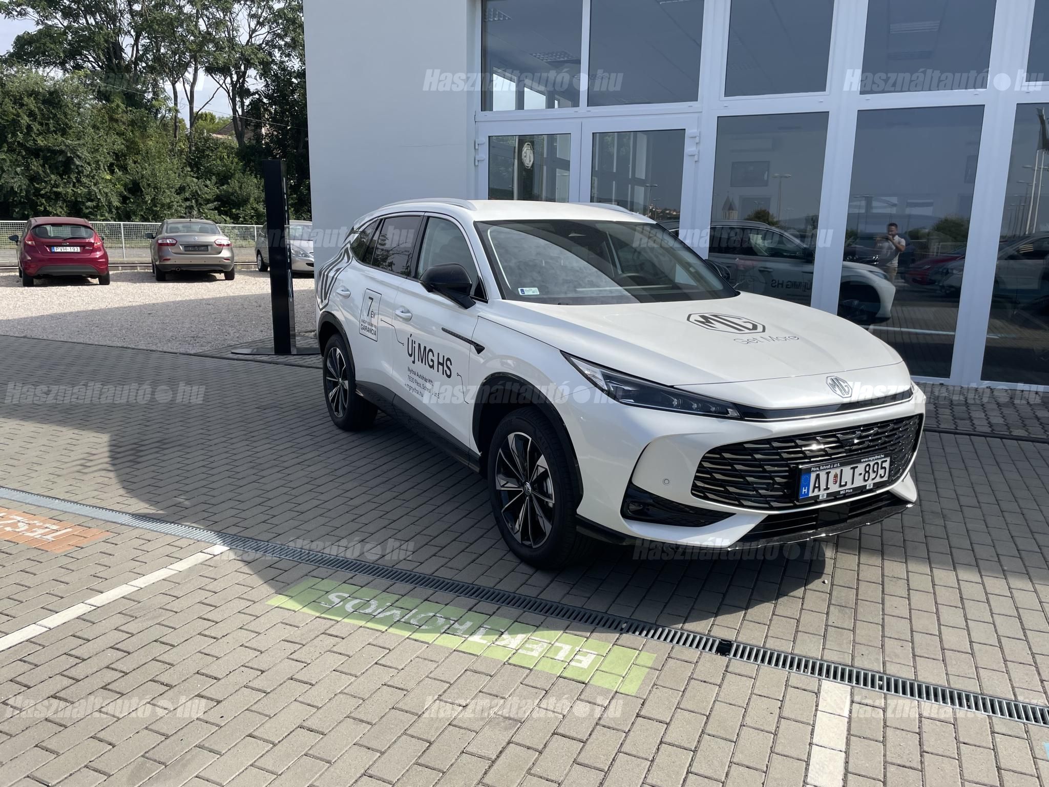 MG HS 2025/3 - 1