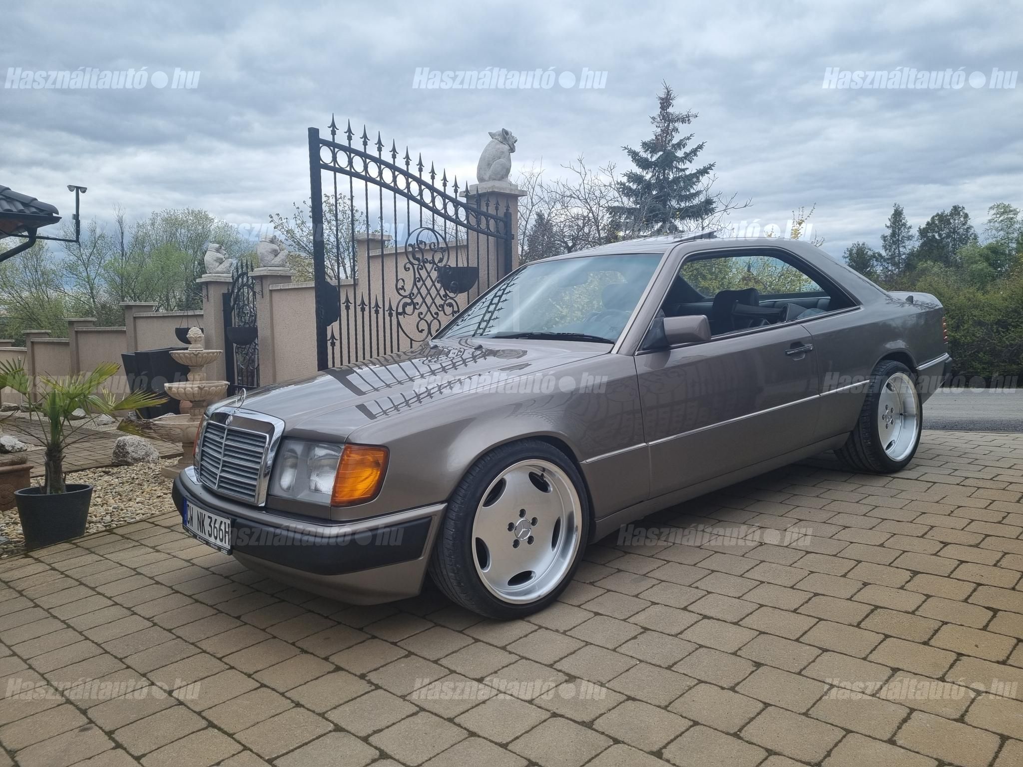 MERCEDES-BENZ CE 300 1989/10 - 1