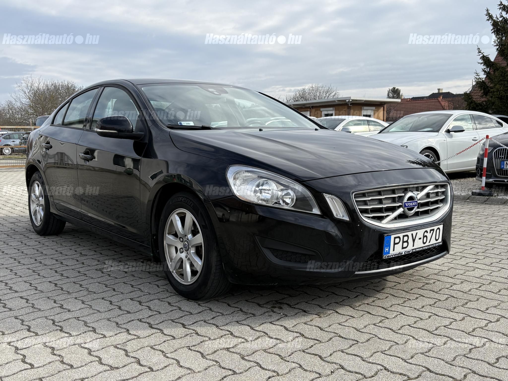 VOLVO S60 2012/1 - 1