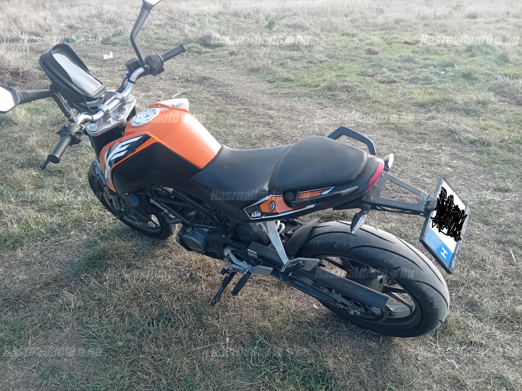 KTM 125 DUKE 2012/10 - 1