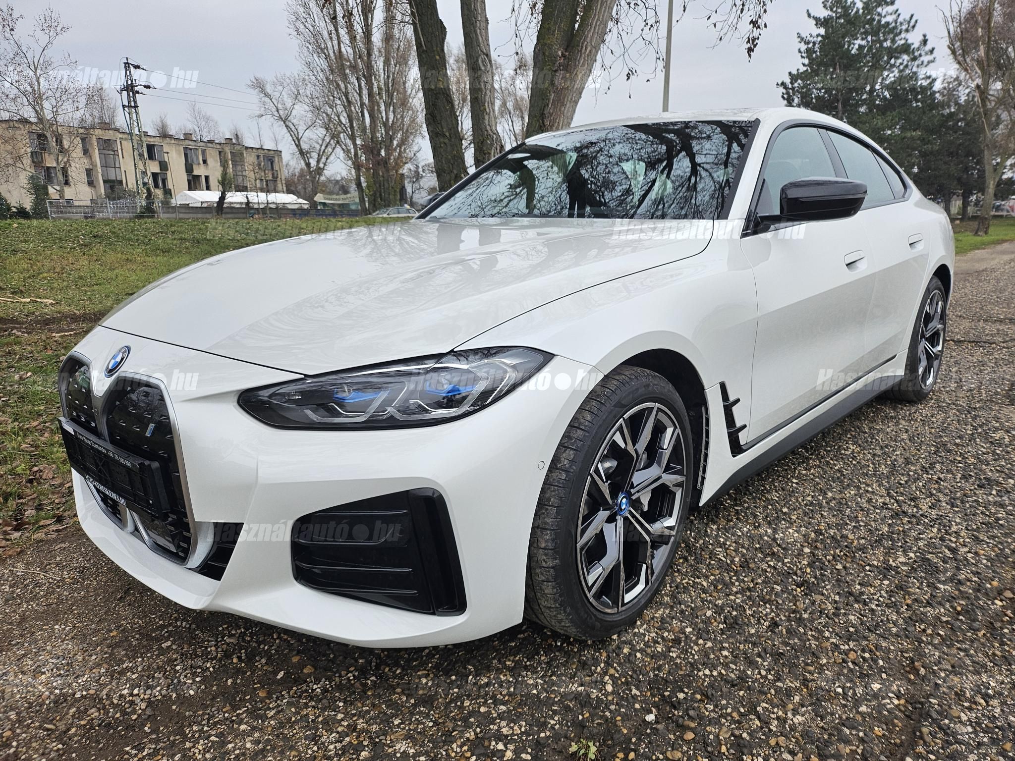 BMW I4 2022/3 - 1
