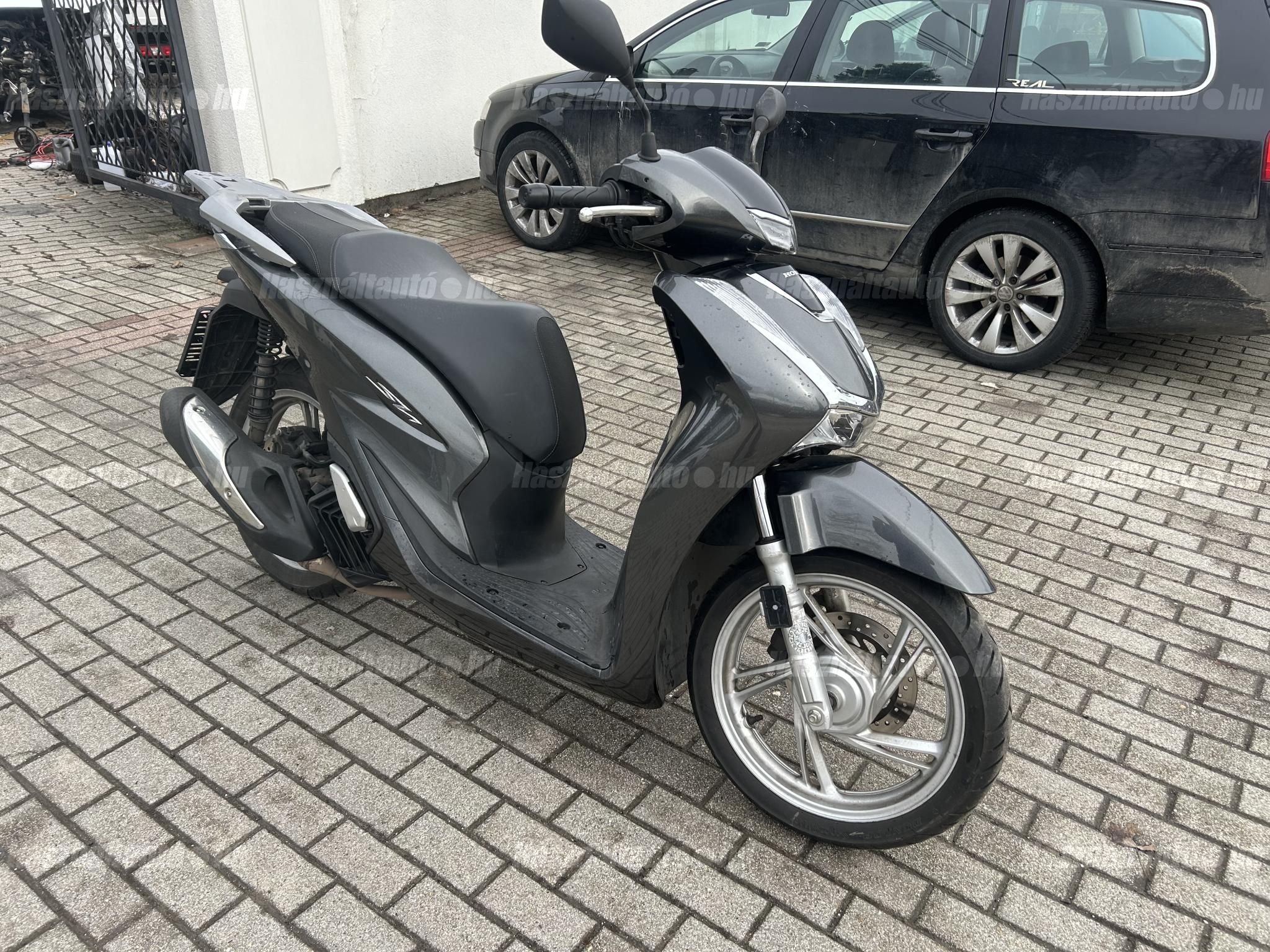 HONDA SH 125 2021/8 - 1