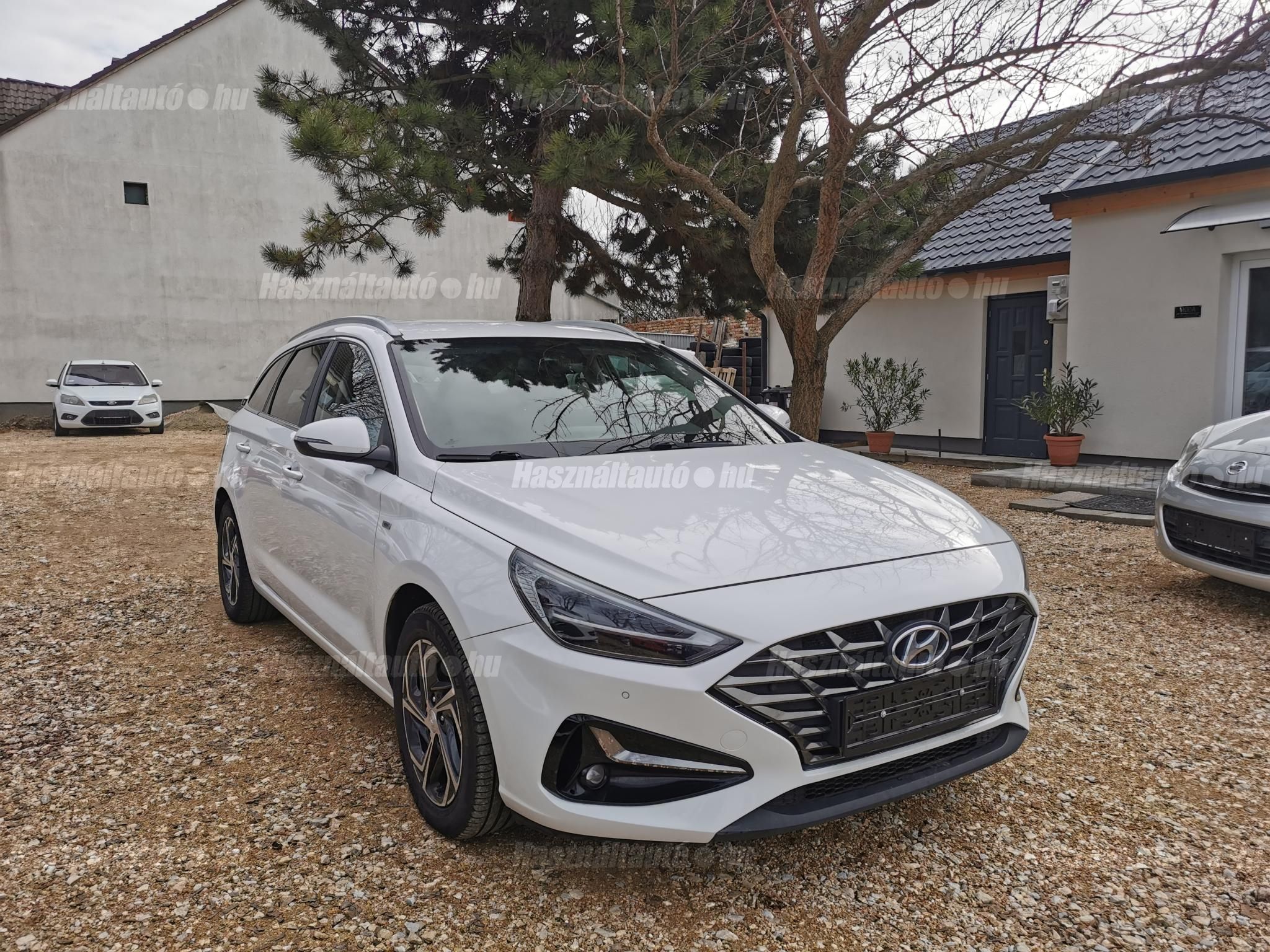 HYUNDAI I30 2022/8 - 1