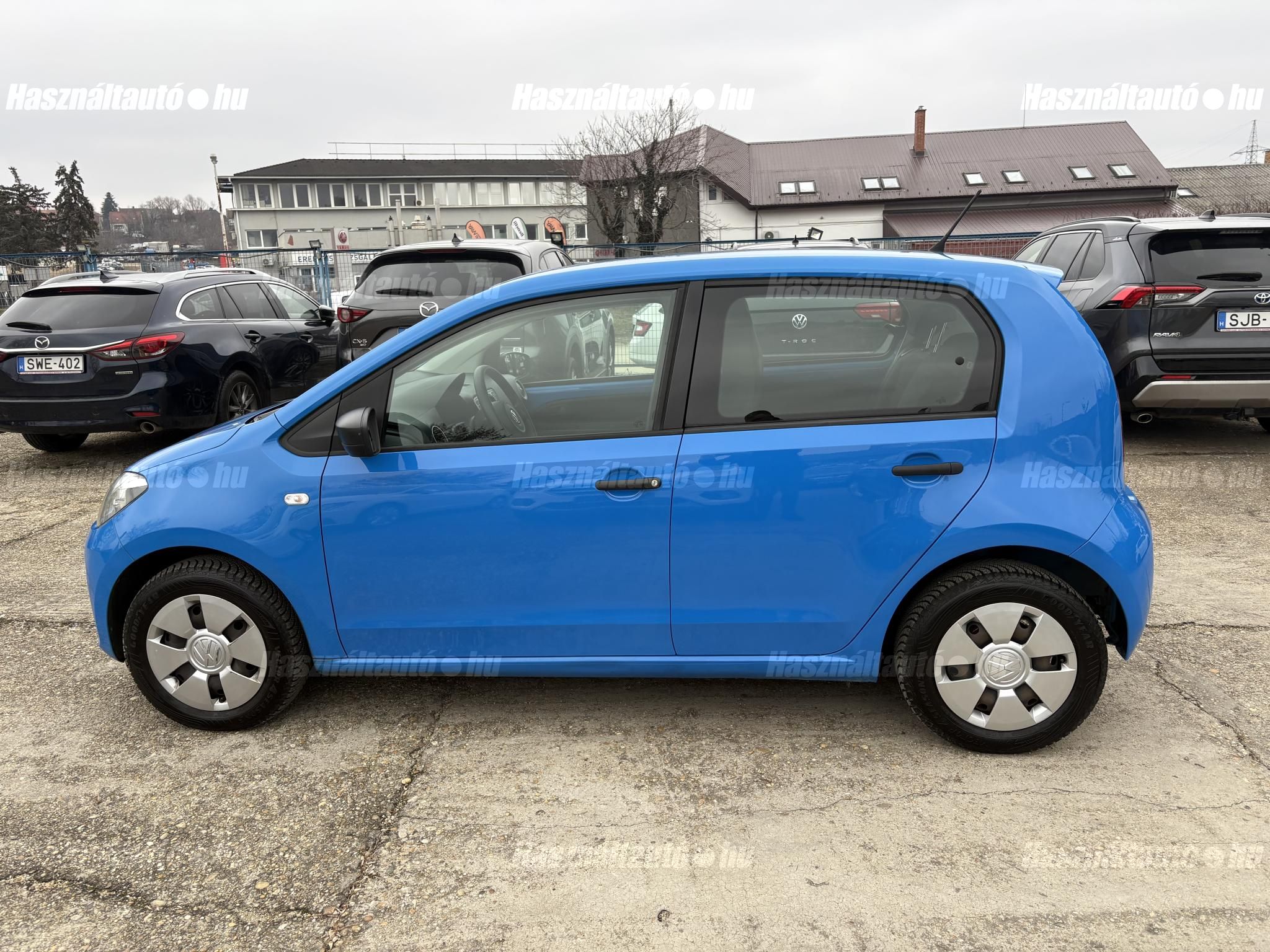 VOLKSWAGEN UP 2015/6 - 1