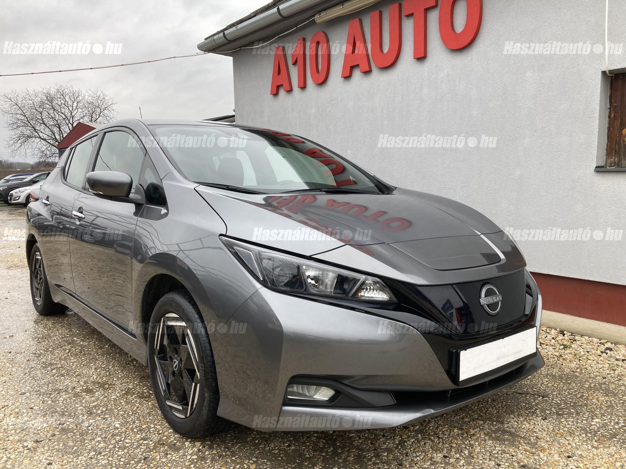 NISSAN LEAF 2022/11 - 1