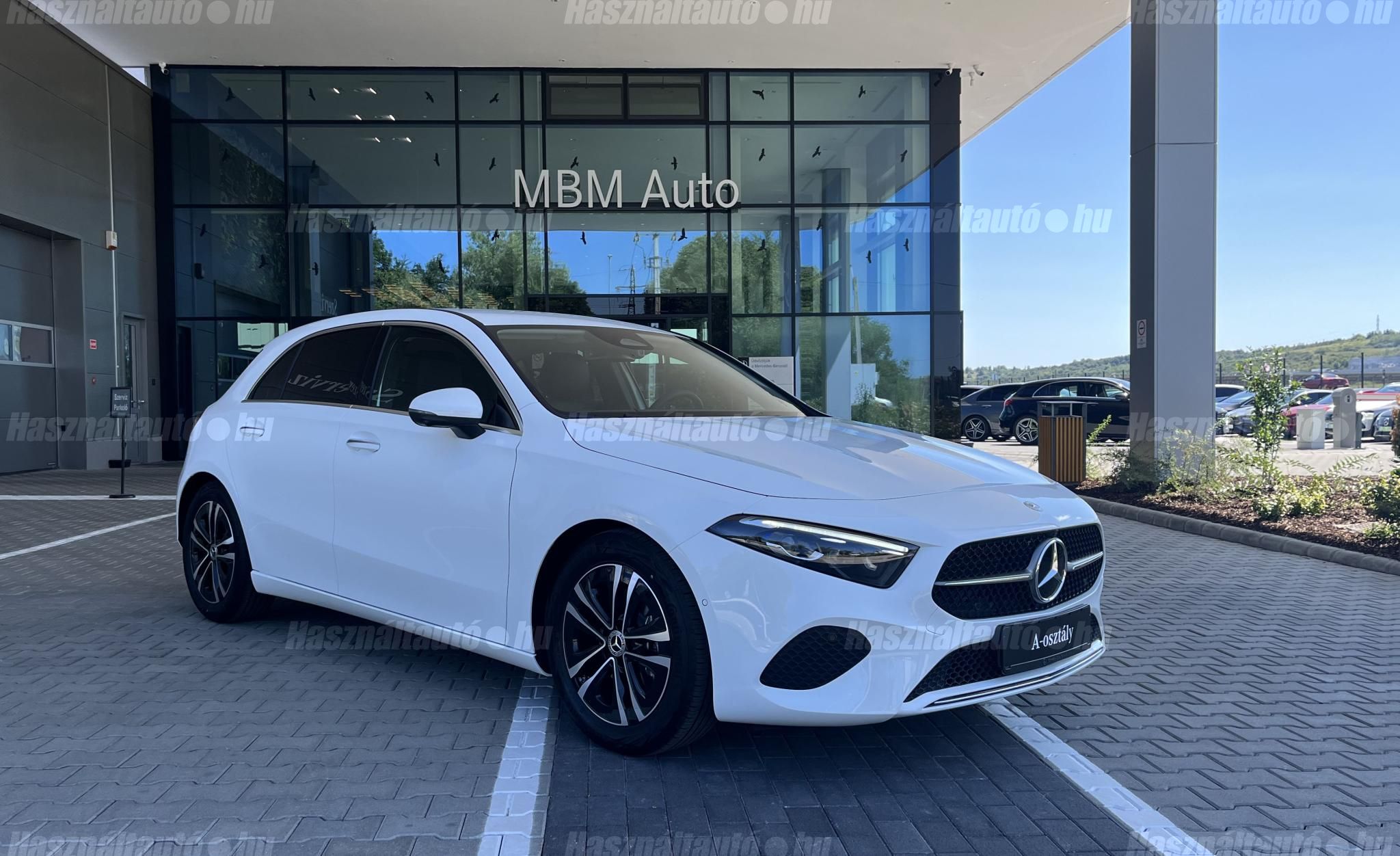 MERCEDES-BENZ A 180 2025/8 - 1