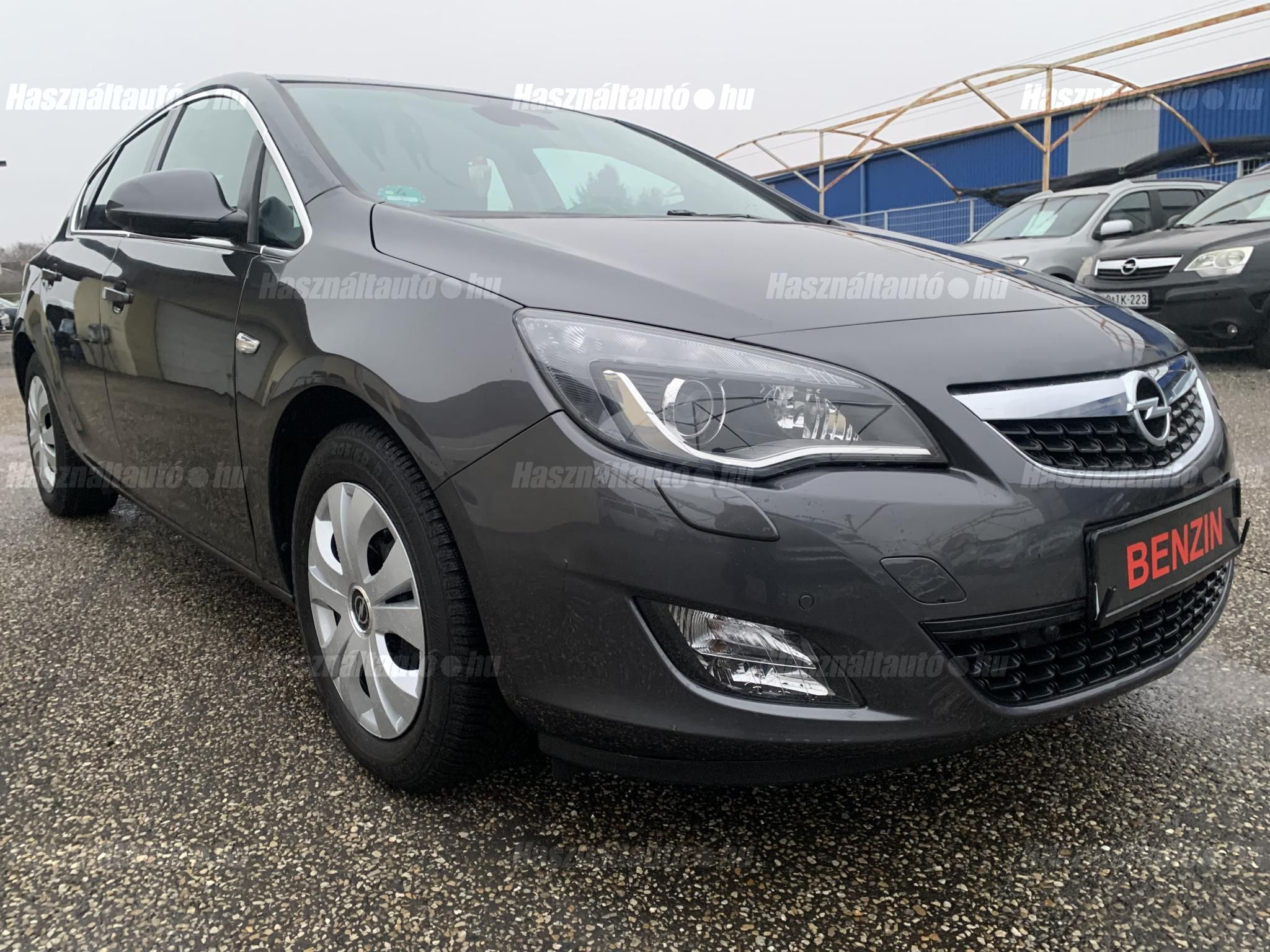 OPEL ASTRA J 2009/12 - 1