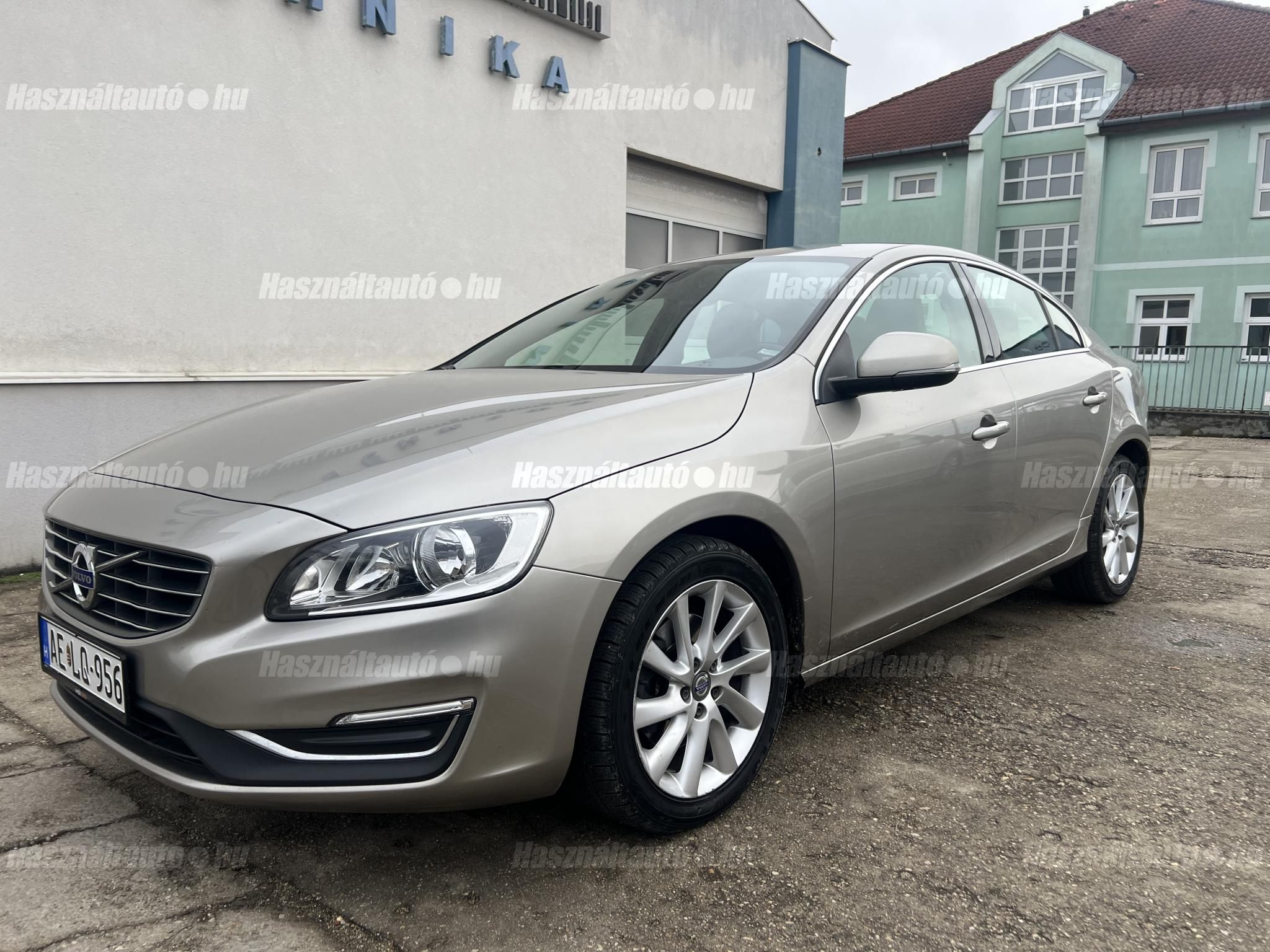 VOLVO S60 2015/8 - 1