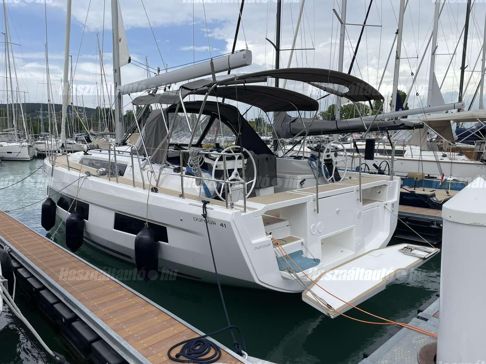 DUFOUR 2024 - 1